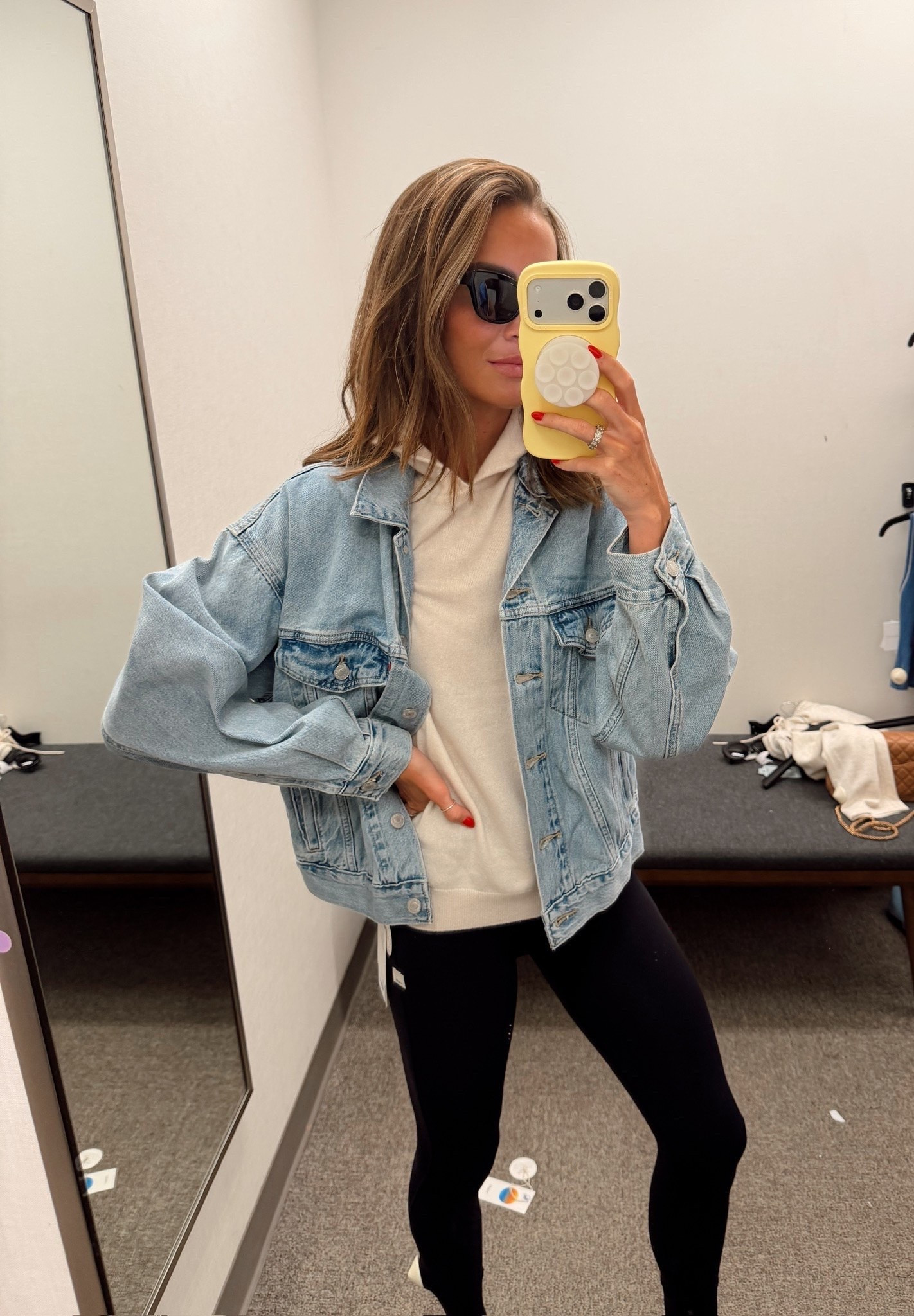 Denim jacket back in stock + last chance to grab on sale! 🫶🏼 such a good staple for fall!