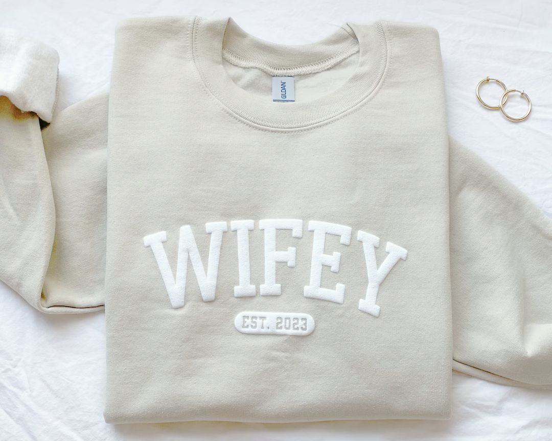 Personalized Wifey Sweatshirt Wedding Gift Gift for Bride - Etsy | Etsy (US)