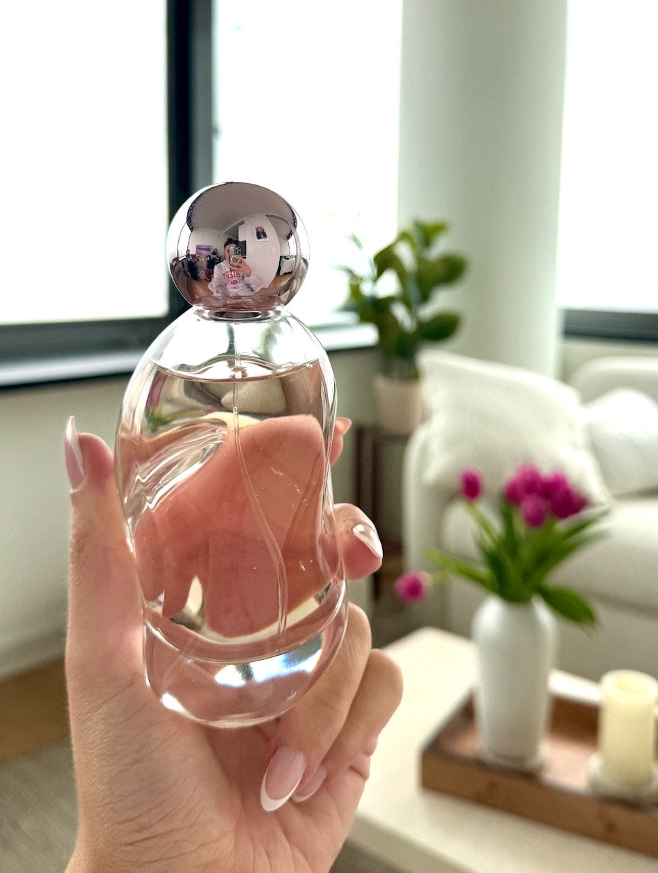 A floral fragrance I actually like! I don’t usually lean towards floral scents when it comes to fragrance, but this one is beautiful. 🤍

#LTKbeauty