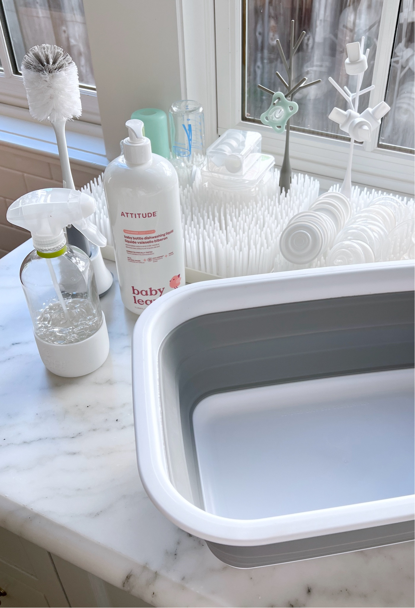 My bottle washing supplies, favorite glass baby bottle & pump

#LTKFamily #LTKBaby