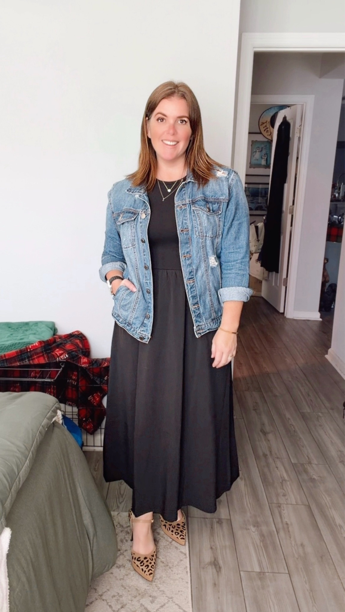 Loft 50% off Sale!

This dress is from the Lou & Grey line and it is a must have for Soring and Summer (maybe even fall)! The maxi dress is lightweight, it has a cute keyhole in the back and it runs TTS! The dress is 50% off, making it under $45! 

#LTKSaleAlert #LTKMidsize #LTKTravel