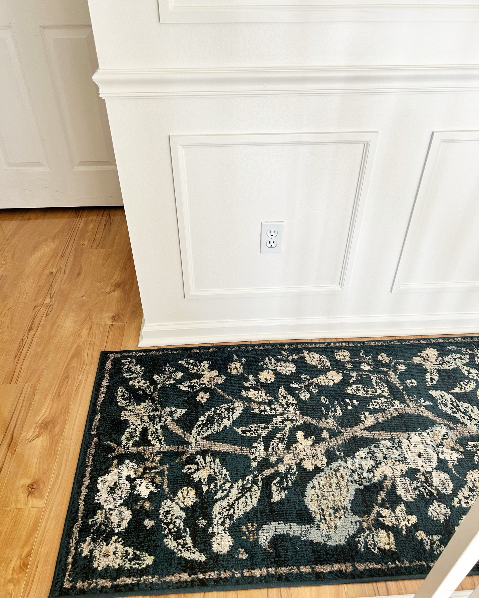 This rug is so pretty. It has been one of my favorite purchases. 

Hallway rug, hallway runner, rifle paper co rug, peacock rug, rug for hallway, vintage inspired rug, hallway decor ideas

#LTKSaleAlert #LTKStyleTip #LTKHome