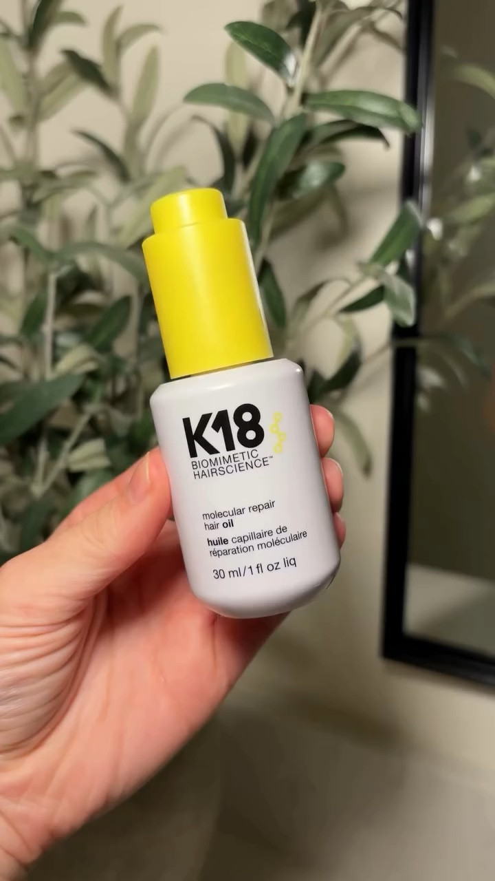 Aesthetic UGC video example🫧🎀 @k18hair 

#ugc #ugccreator #ugccommunity #haircare