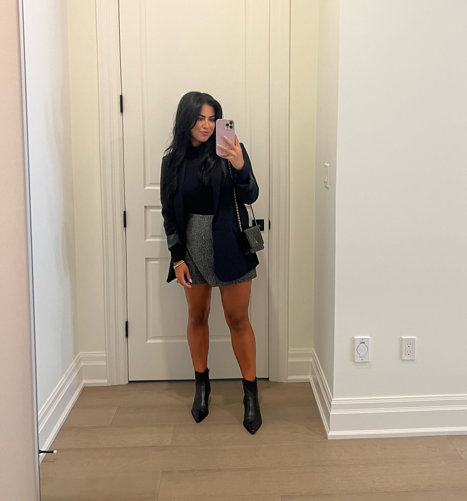 Skort medium
Bodysuit medium
Blazer medium