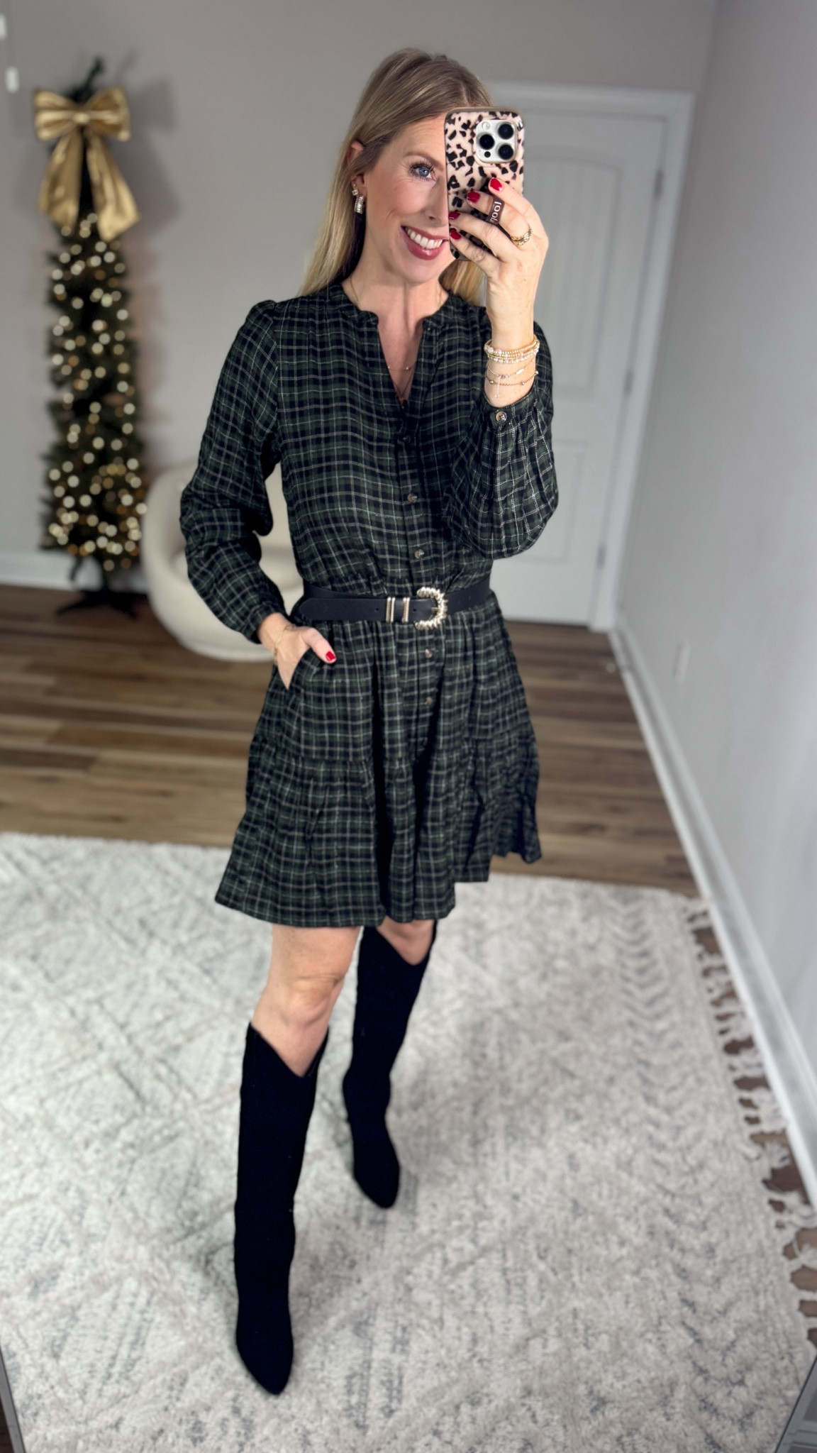 Daily try on, Walmart outfit, Walmart fashion, Walmart try on, time and tru, plaid dress 

Size small 

#LTKootd #LTKFindsUnder50 #LTKWorkwear