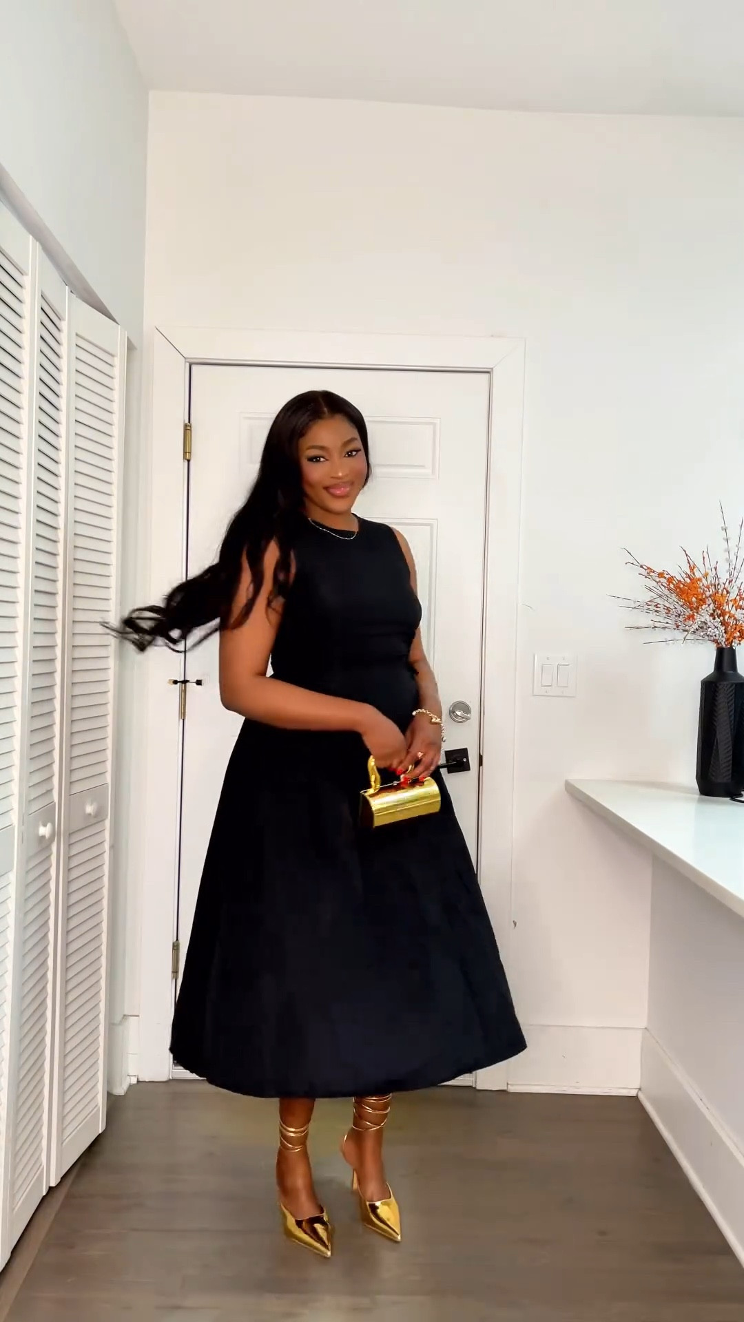 found a beautiful classy black dress for under $20



#LTKVideo #LTKstyletip #LTKfindsunder50