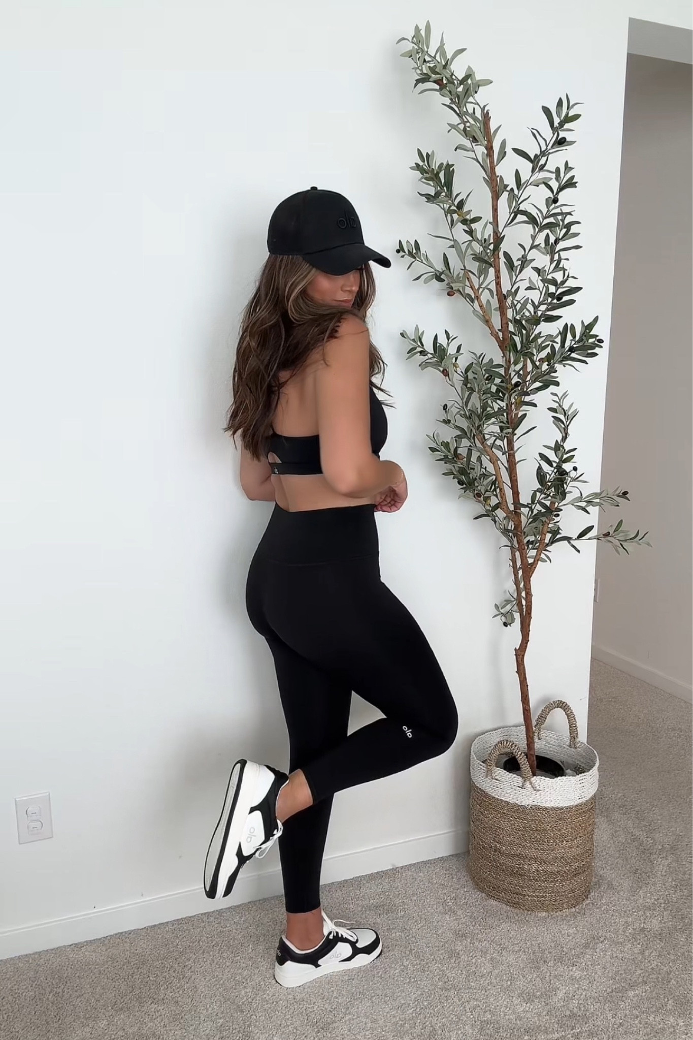 Alo Black Friday sale! 30% off site wide! 

#LTKHoliday #LTKsalealert #LTKCyberWeek