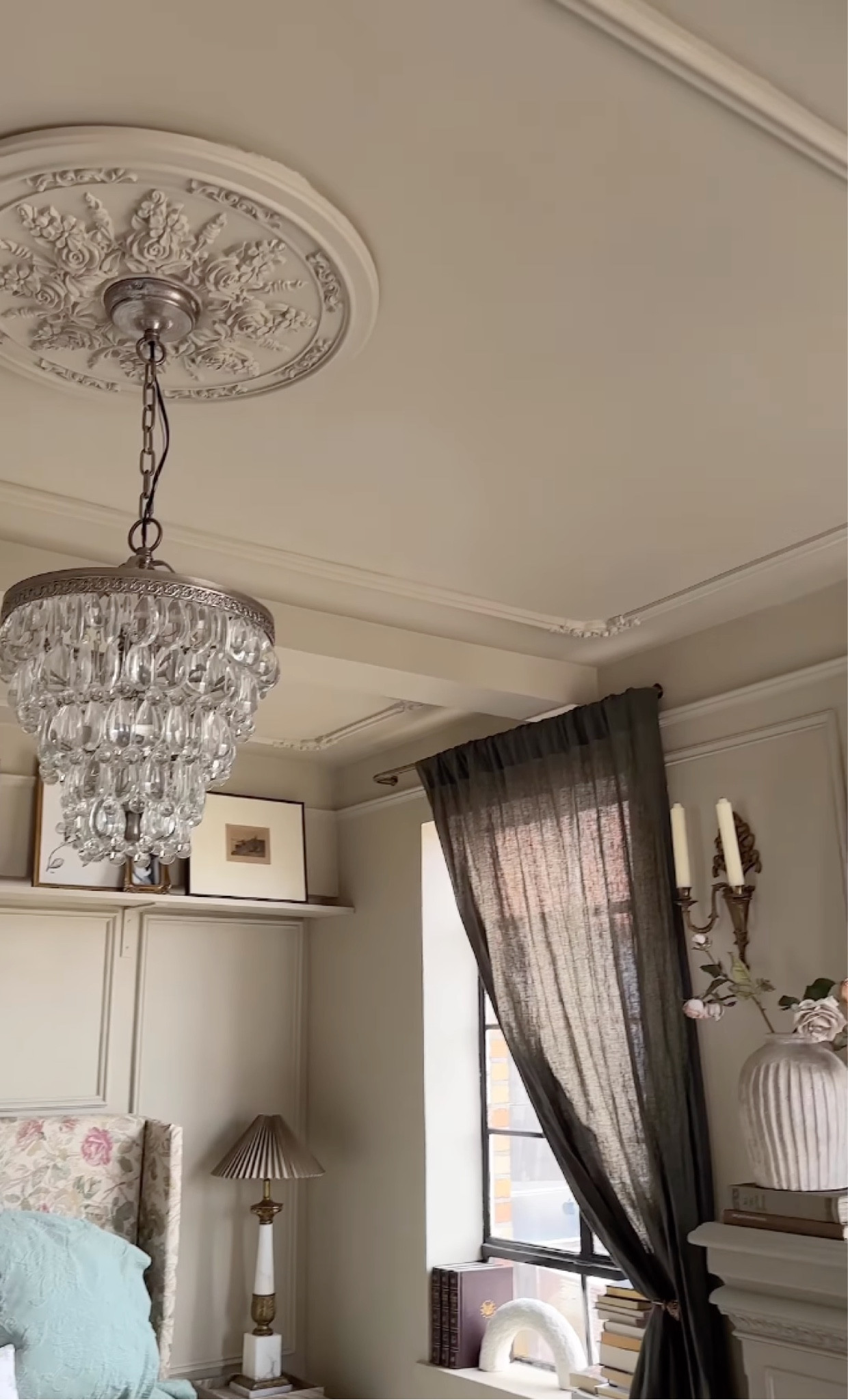 Diy ceiling makeover in our bedroom. Linking all supplies below🤍

#LTKhome