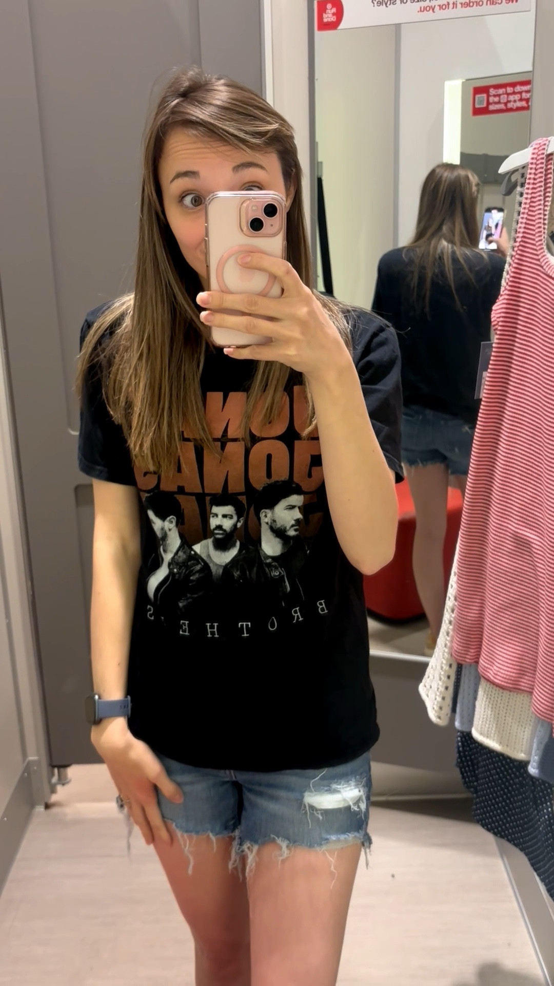 Outfit of the day! I LOVE the Jonas Brothers. What about you?

#LTKootd