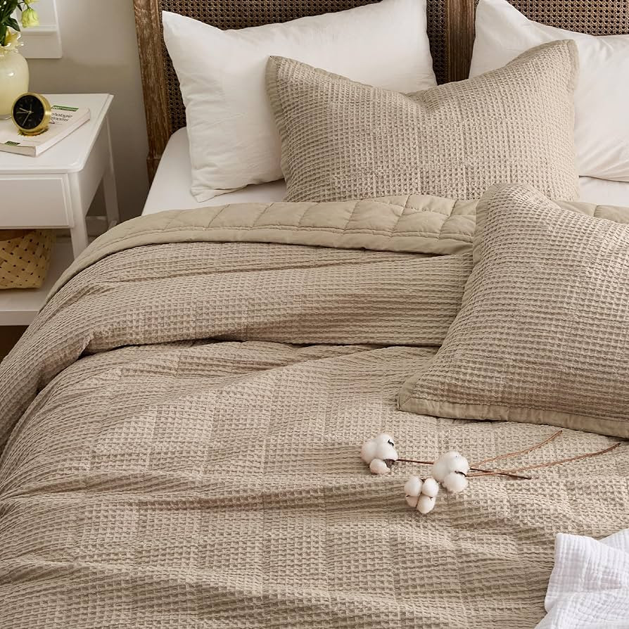 Bedsure Cotton Quilt Set, Queen Size Bedspread, Lightweight Waffle Comforter Queen Size - Khaki B... | Amazon (US)
