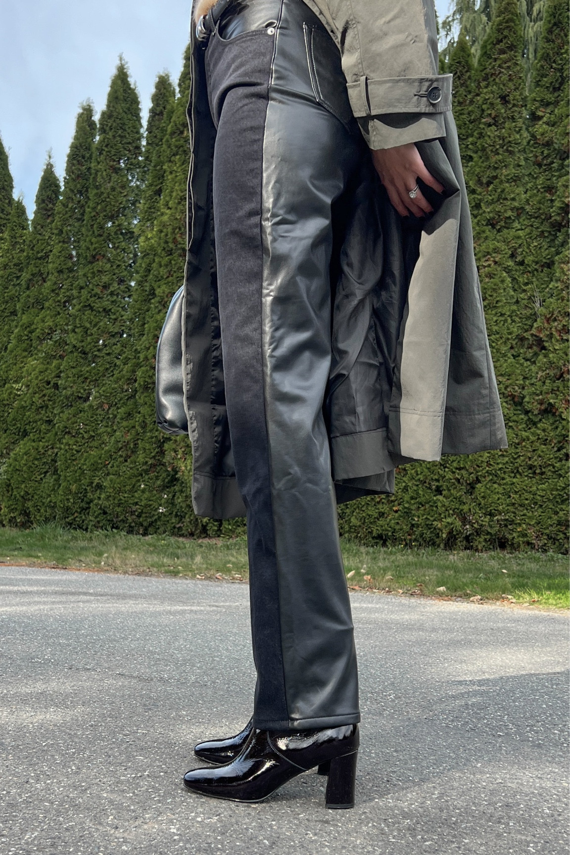 Mixed fabric jeans on sale (denim/faux leather)! 

They are available in short, regular, long, and extra long lengths! 

They also come in both regular high rise and ultra high rise 🙌🏻 

#LTKsalealert #LTKfindsunder100 #LTKCyberWeek