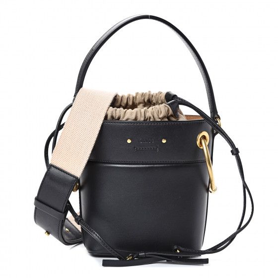CHLOE

Smooth Calfskin Mini Roy Bucket Bag Black


55 | Fashionphile