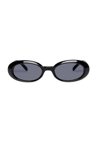 Le Specs Work It! in Black & Smoke Mono from Revolve.com | Revolve Clothing (Global)