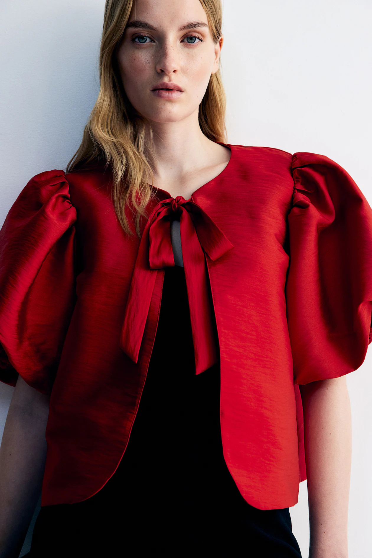 Balloon-Sleeved Blouse - Red - Ladies | H&M CA | H&M (US + CA)