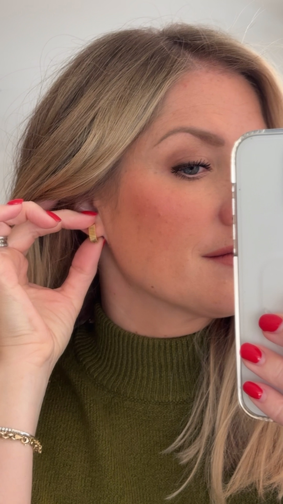 Code SMALLTHINGS saves 15% and free US shipping at Miranda Frye 