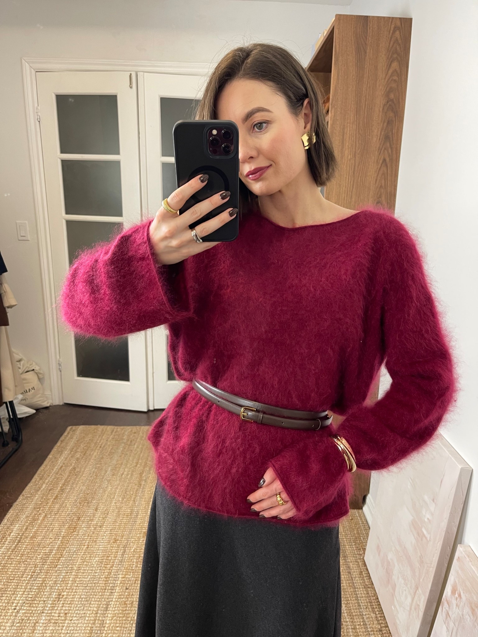 Such a cozy sweater in the most gorgeous colour!

Cashmere sweater (xs), double belt (s/m), gold bangle

#LTKHoliday #LTKSeasonal #LTKootd