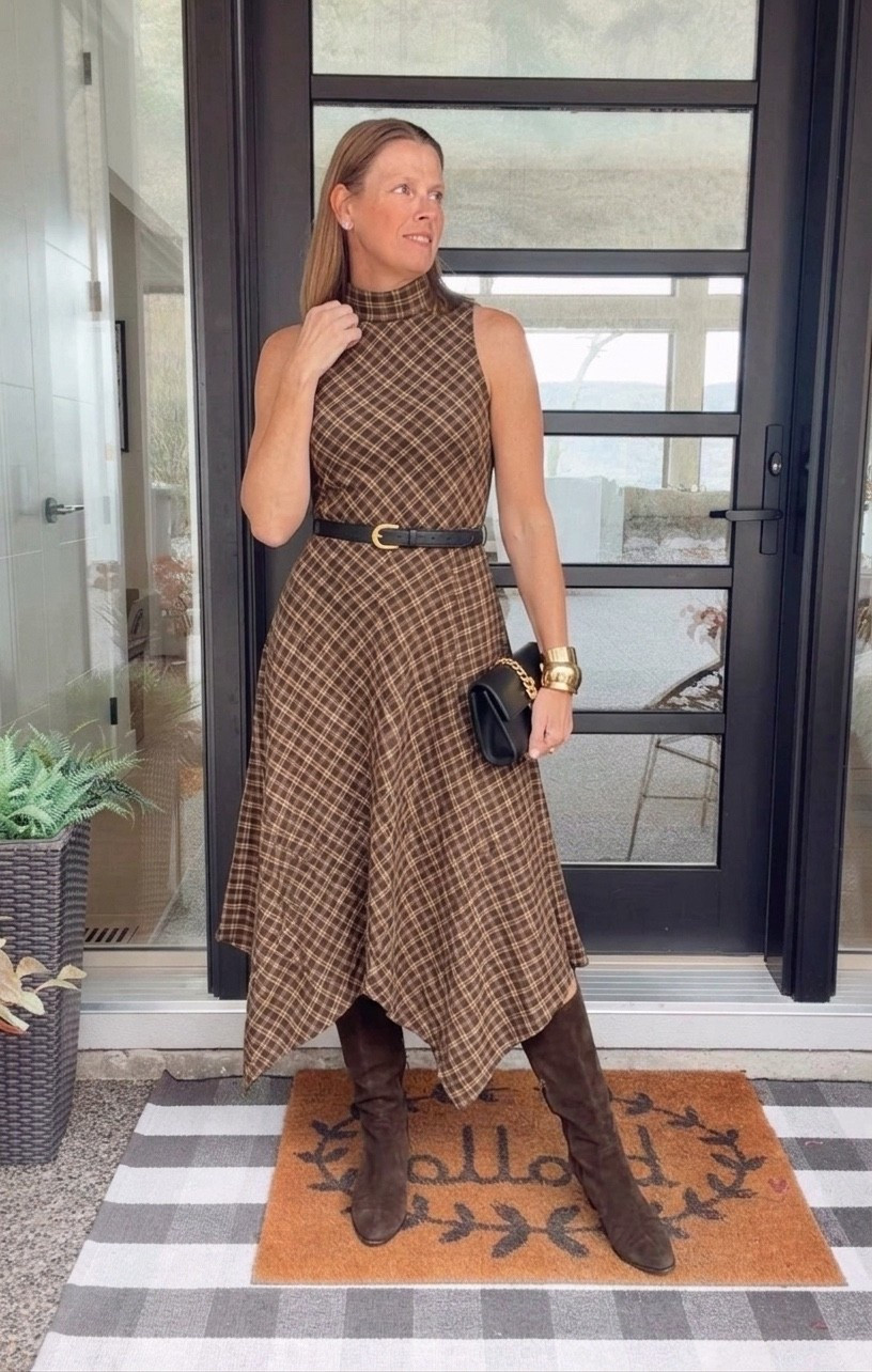 Casual chic with this plaid dress
Perfect thanksgiving outfit

Fall dress, plaid dress, effortless look, style over 50