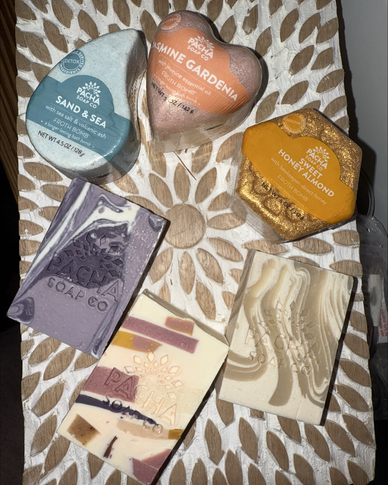 in the market for some yummy smelling soap? You have to check out patch soap! 

Soap, non tox soap, bath soap, bath bomb, bath time

#LTKBeauty #LTKFamily #LTKHome