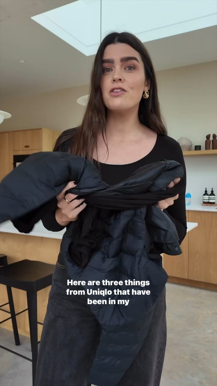 The three @uniqloeurope pieces that have been in my wardrobe for almost 10 years. PLUS the secret to wearing your lighter jackets all winter long. #Uniqlo #Winter #HeatTech #PufferTech