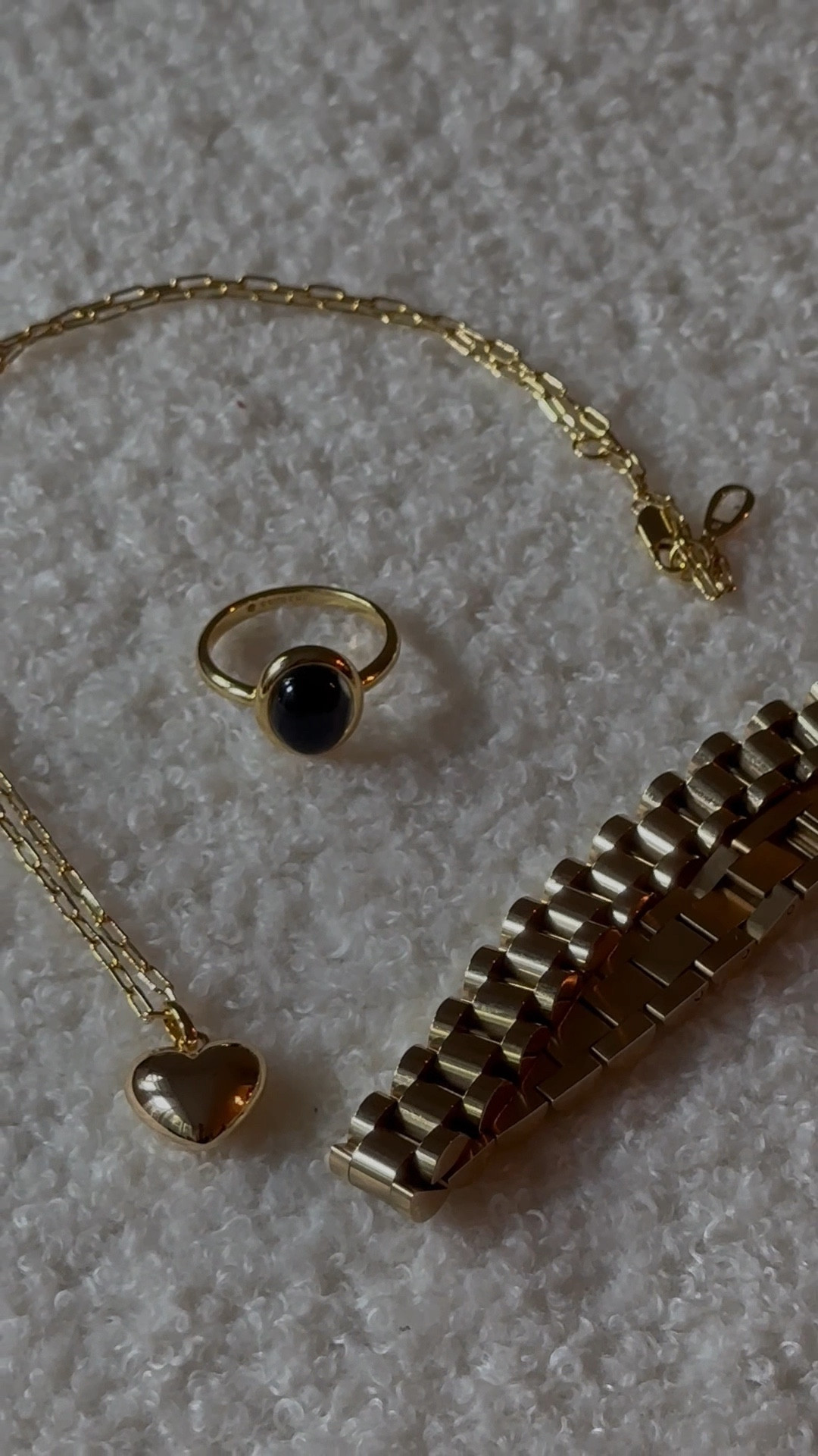 SALE!!! Ana Luisa water & tarnish proof jewelry is on sale just in time for the holidays! #BlackFriday #Jewelry 

#LTKGiftGuide #LTKFindsUnder100