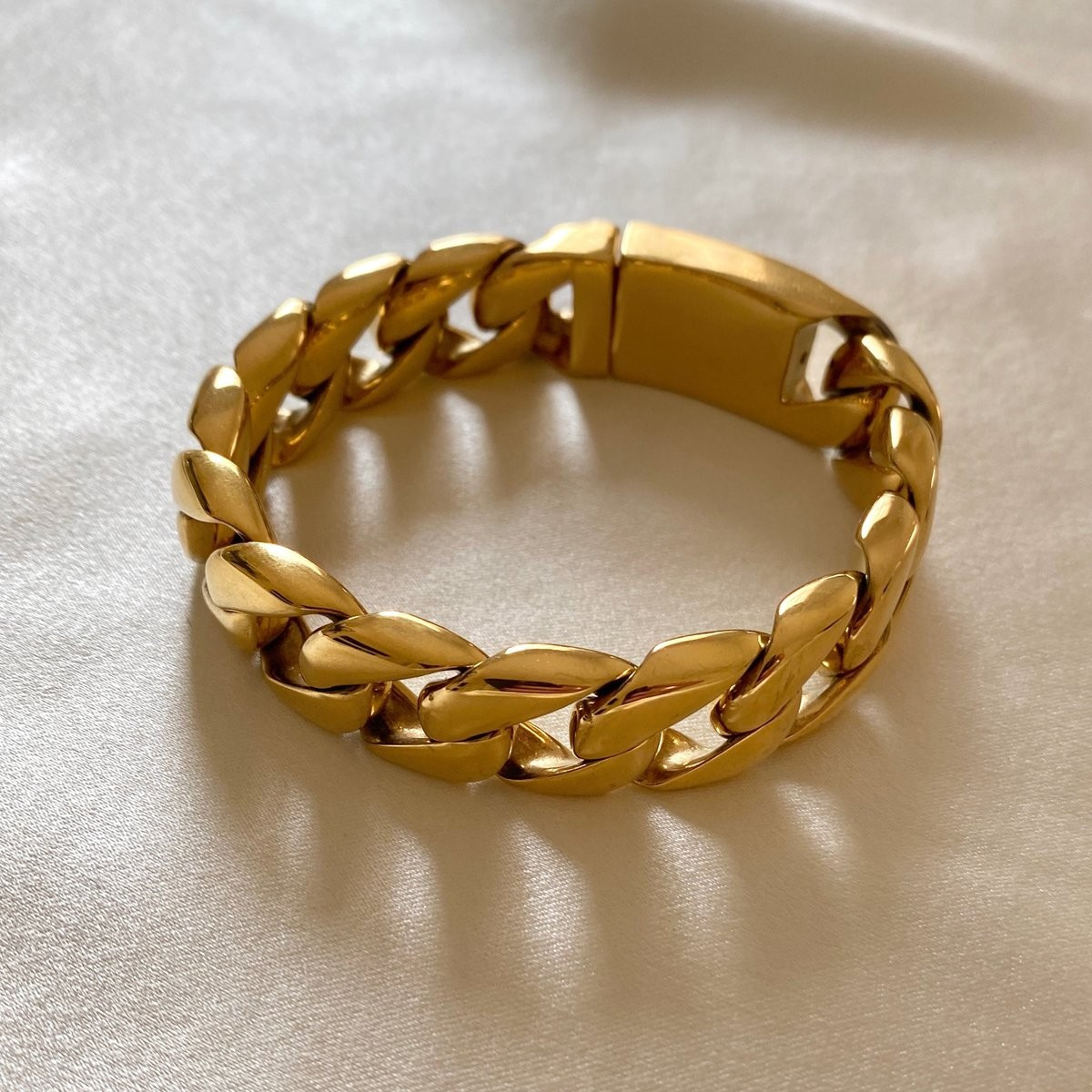 Chunky Chain Bracelet | Anisa Sojka