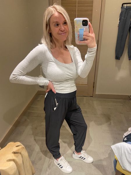 Absolutely obsessed with all Vuori stuff - these joggers especially are the best #athleisure 

#LTKfitness