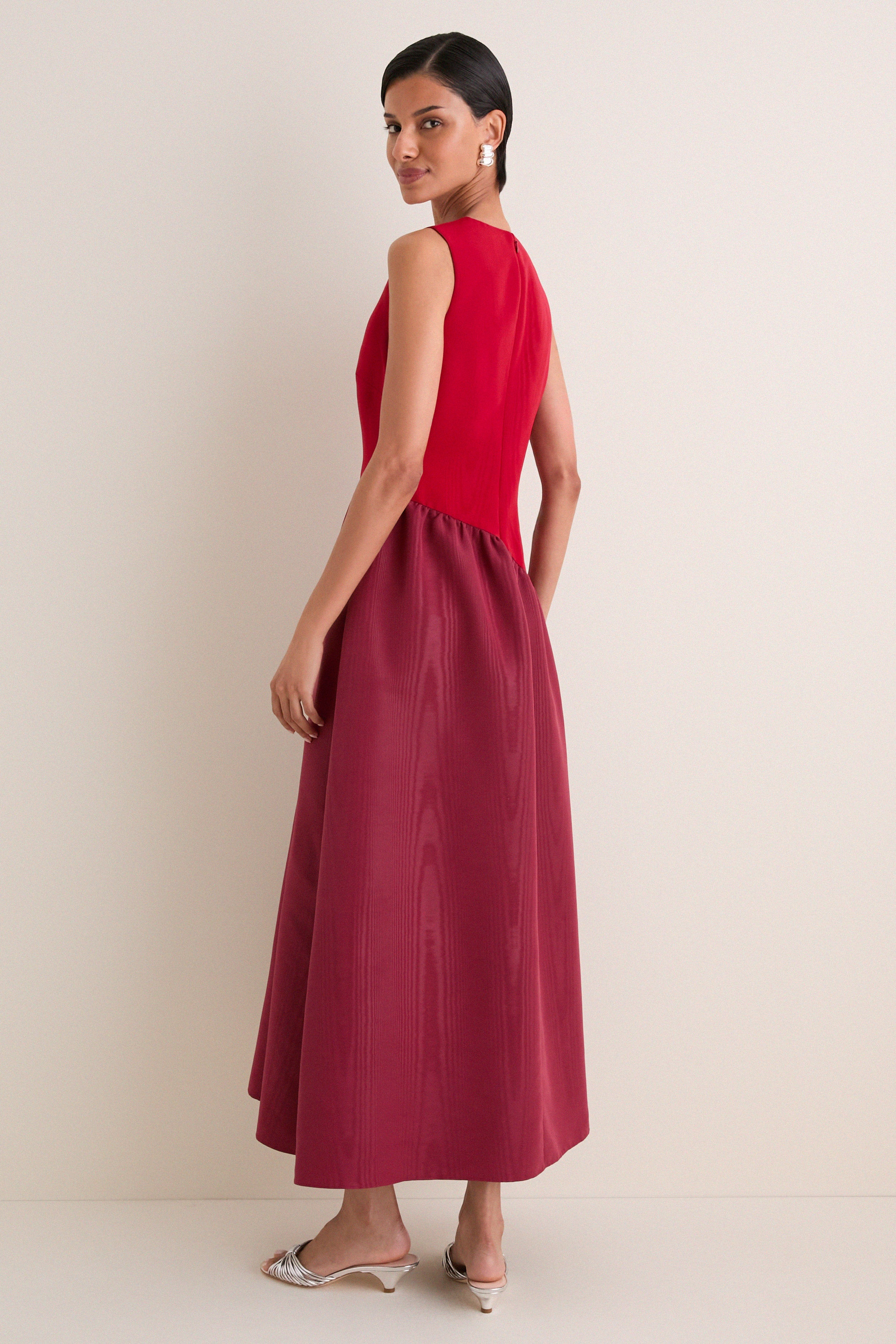 Pomegranate and Bordeaux Laurel Moire Midi Dress | Tuckernuck (US)