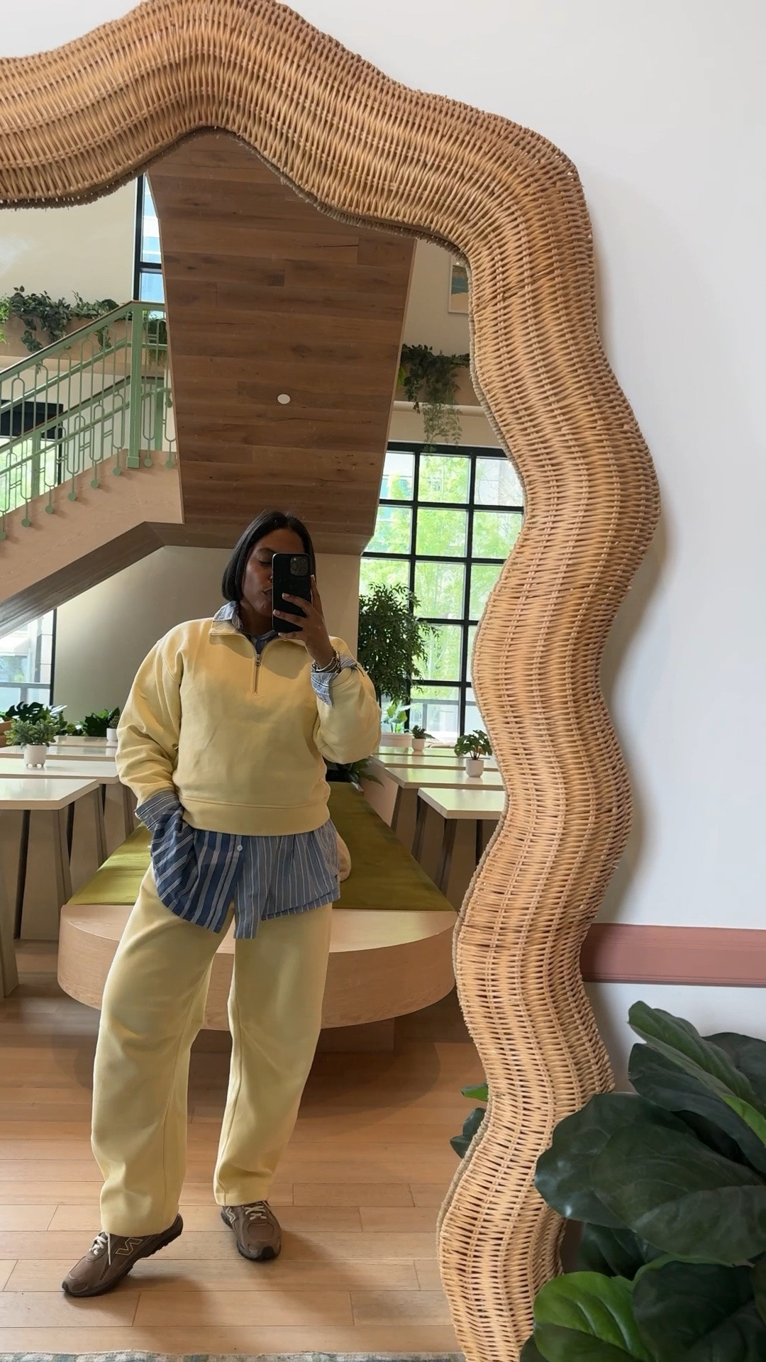 Sporty Chic Spring Vibes 

#springtrends #springfashion #butteryellow #barrelleg #sweatsuit

#LTKSeasonal #LTKootd #LTKdayinmylife