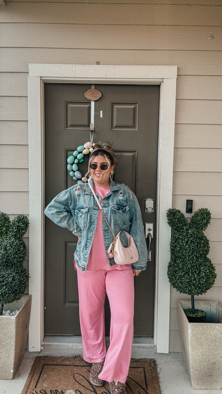 Wearing this set in a large for a more oversized fit! the black color is only &14.99!!!! run!!!

#LTKootd #LTKgrwm #LTKmomlife