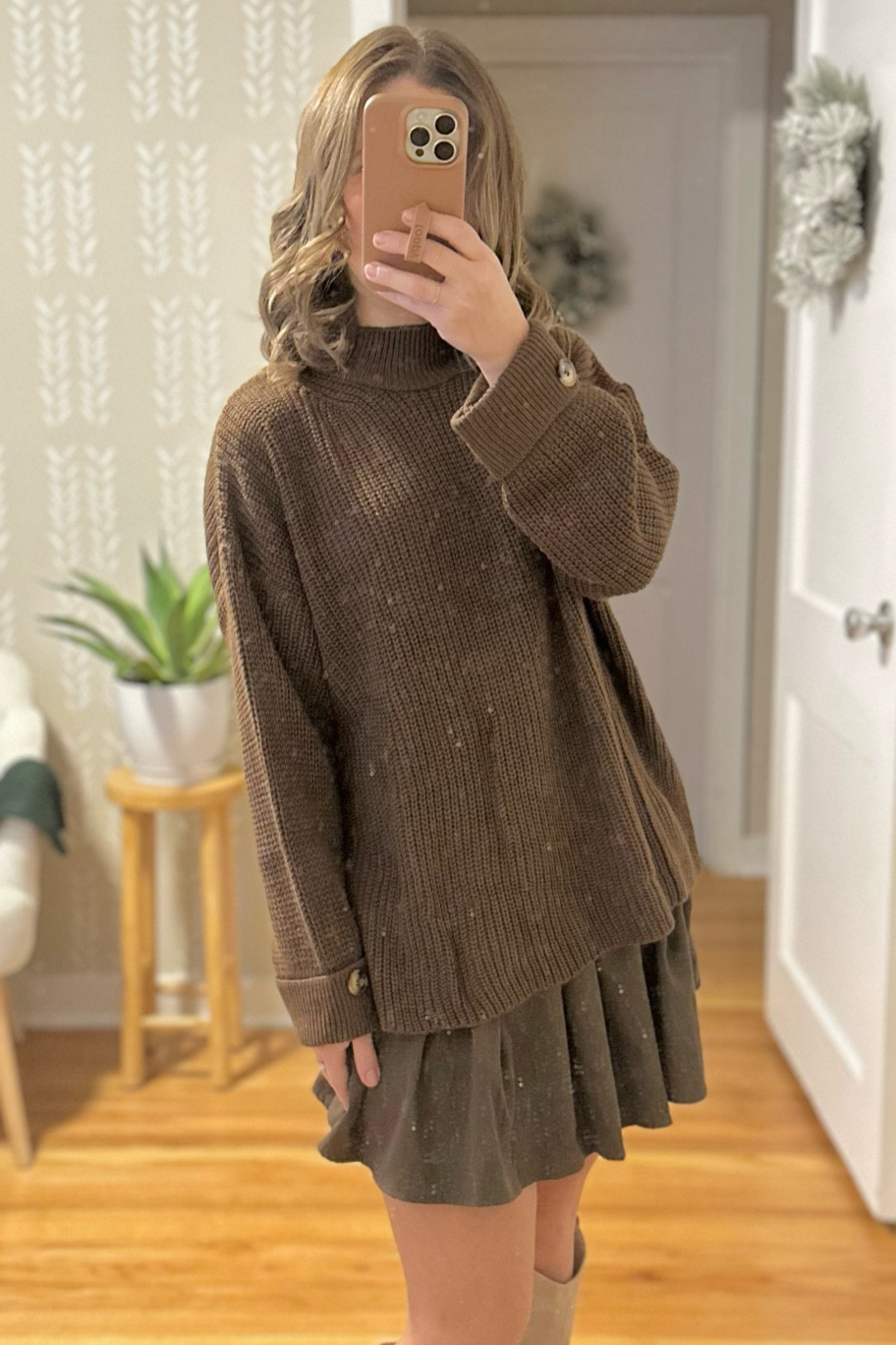 sweater: small
skirt: small but runs really short!

#LTKHoliday #LTKFindsUnder50 #LTKCyberWeek