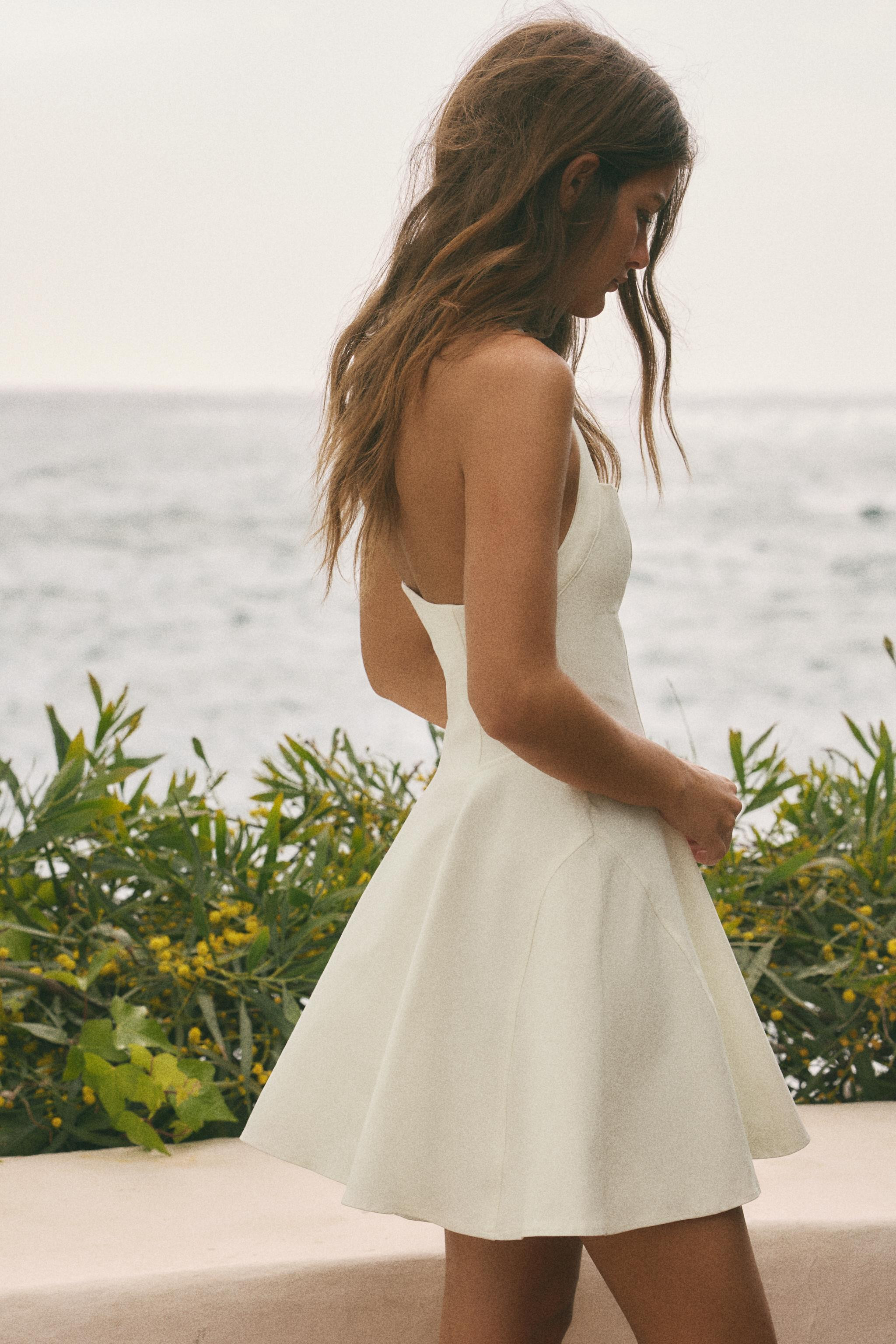 HALTER NECK FLARE DRESS | Zara UK