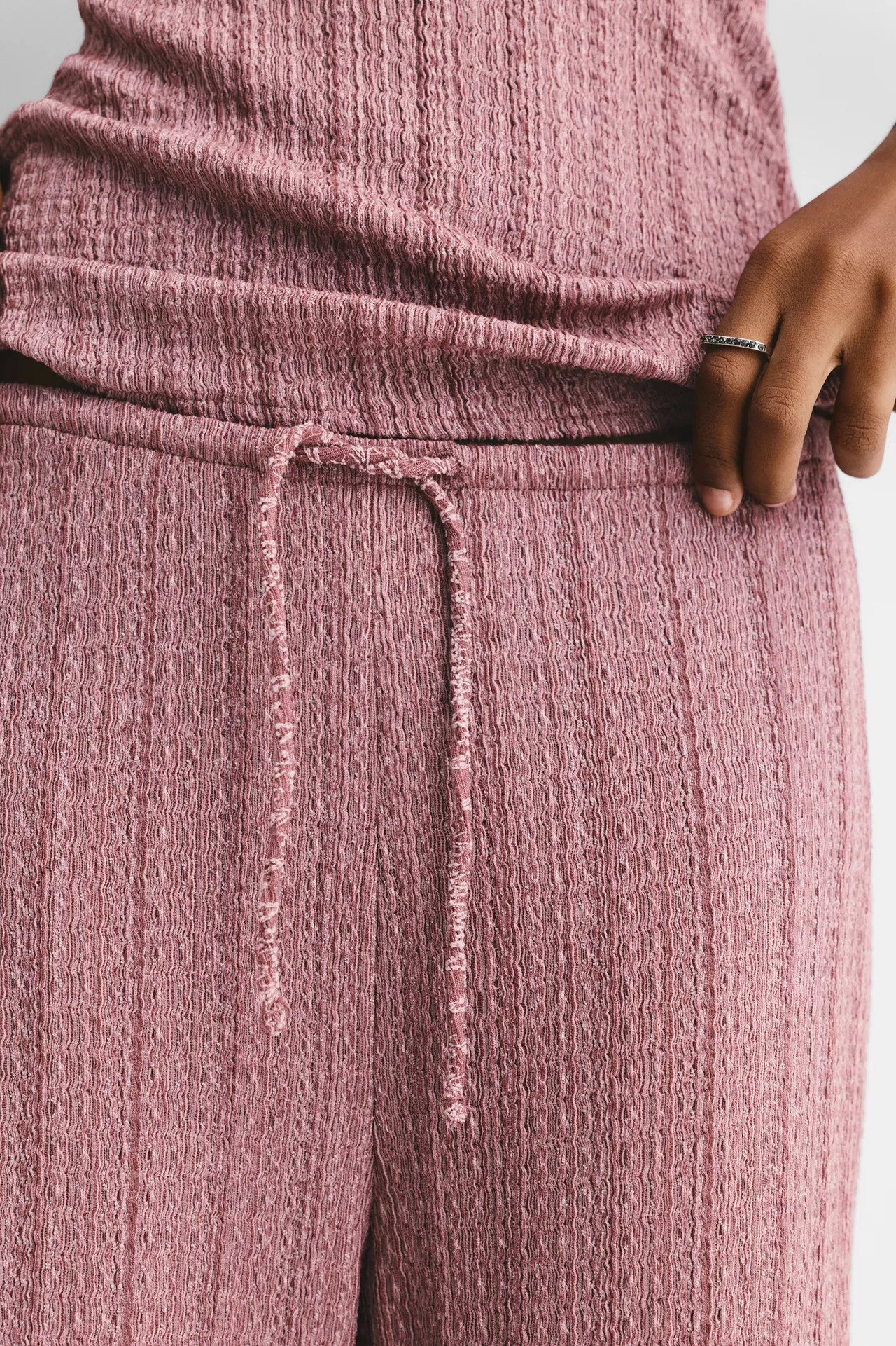 Striped crepe pants | PULL and BEAR UK