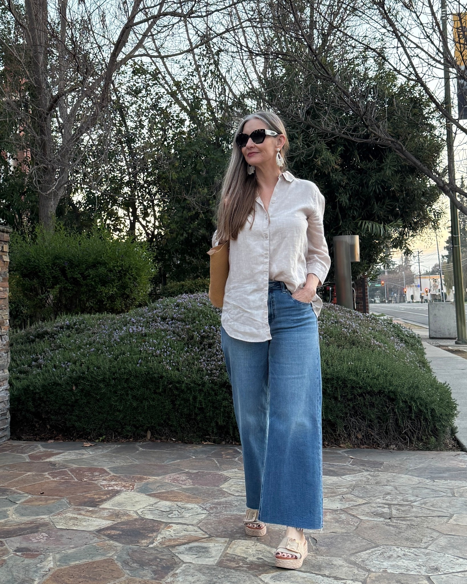 Spring is almost here! Minimalist, midsize style … comfortable and chic sandals.  All true to size. Jeans have stretch!👍🏻

#LTKOver40 #LTKMidsize #LTKootd