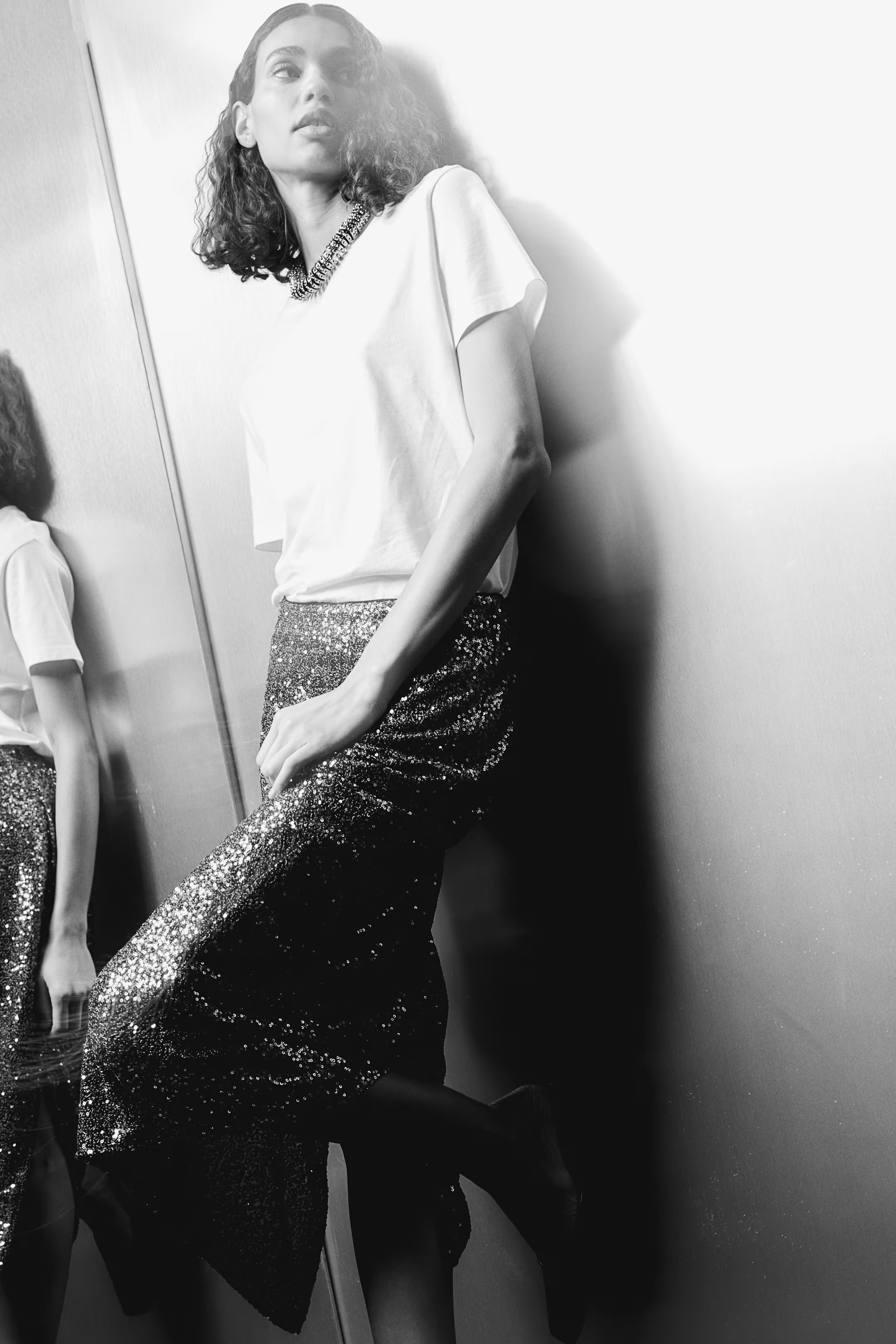 Sequined midi skirt - Dark grey/Silver-coloured - Ladies | H&M GB | H&M (UK, MY, IN, SG, PH, TW, HK)