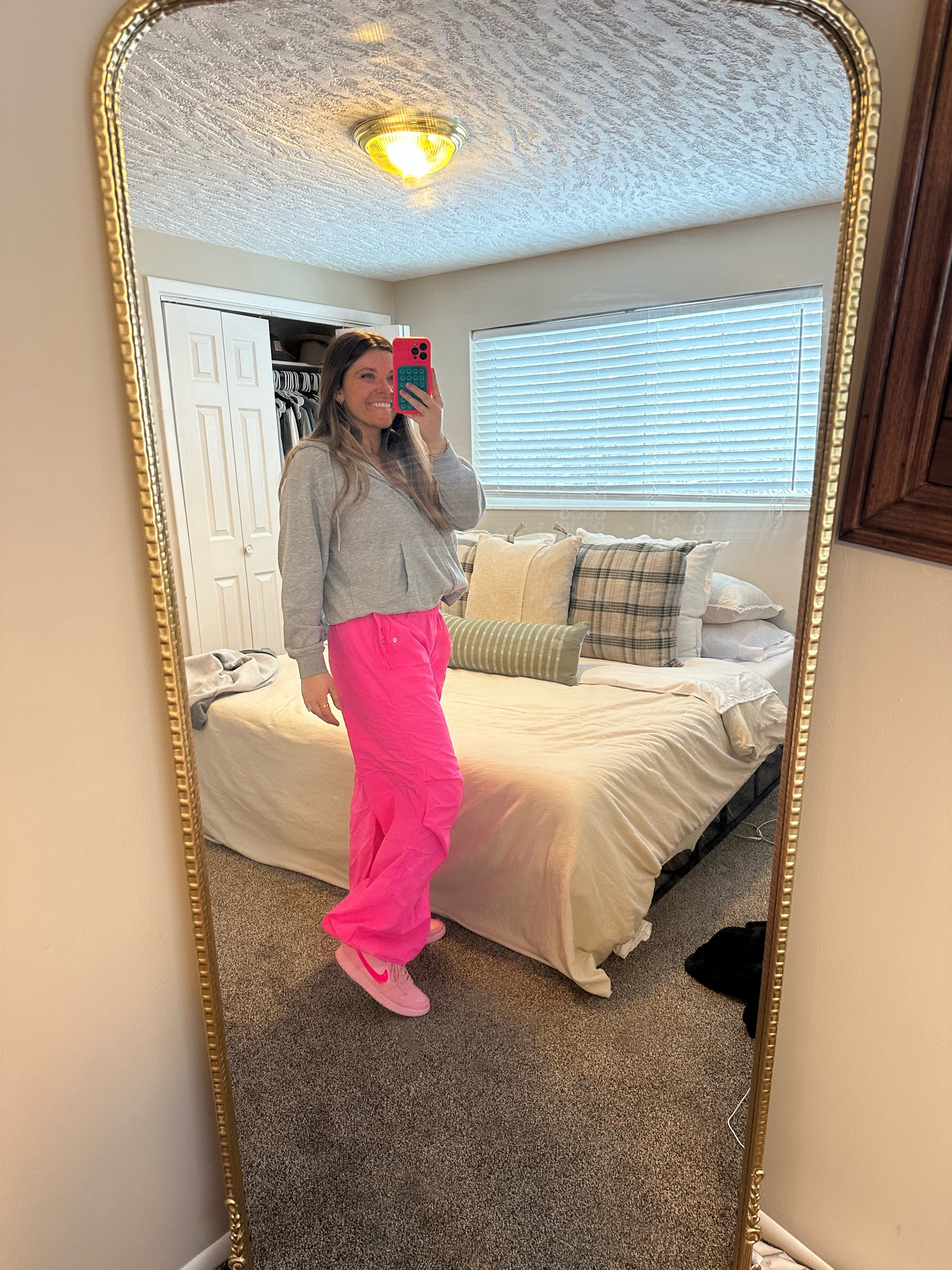 OOTD to get my nails done!!! Pants on sale for $21!!

#LTKsalealert #LTKfindsunder50 #LTKshoecrush