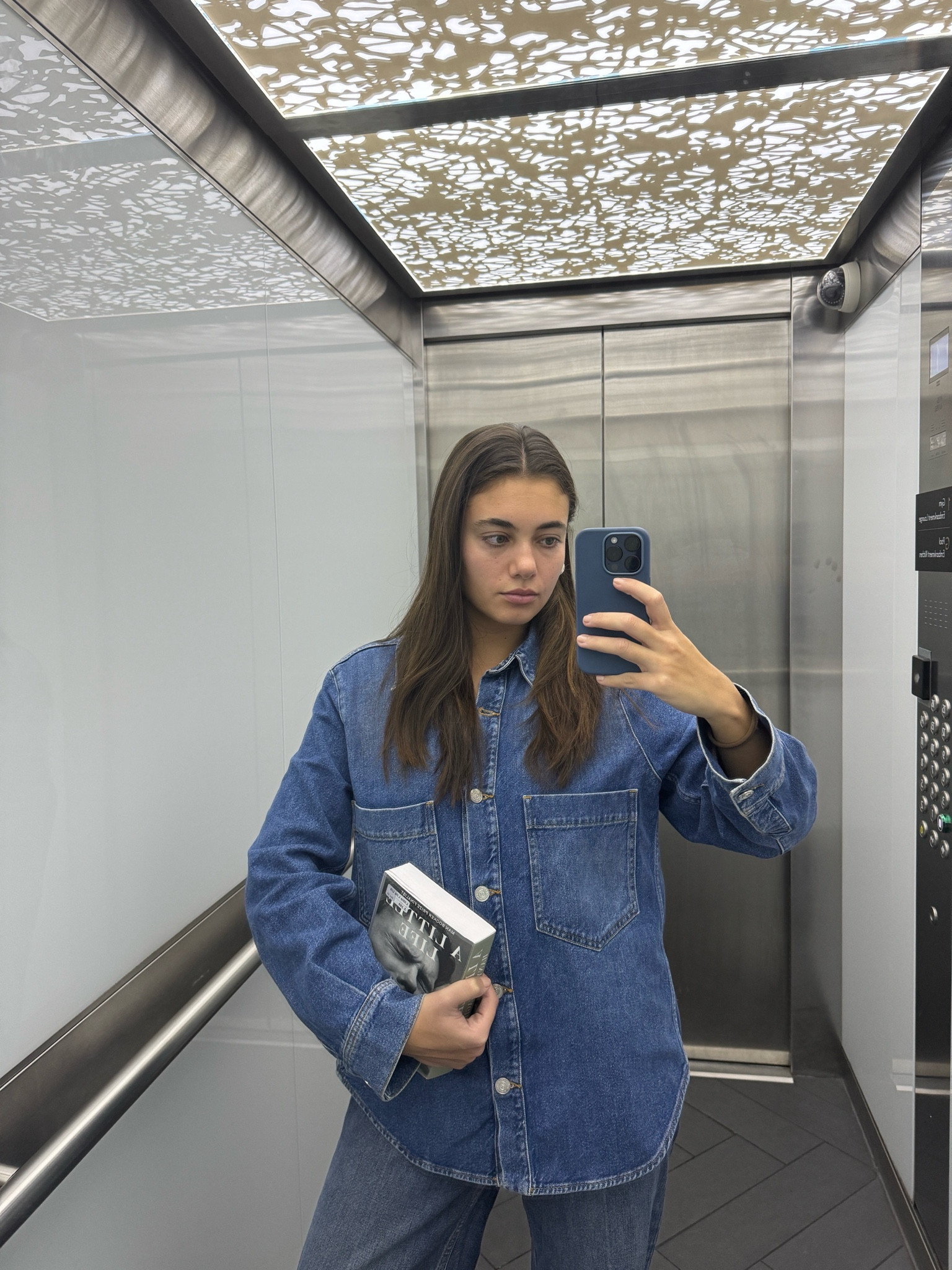 Denim on denim 💙

outfit inspiration, fall outfit, Mango, denim oversized shirt jacket, high waist wide leg jeans, A little life book, Nederland. 

#LTKSeasonal #LTKstyletip #LTKeurope