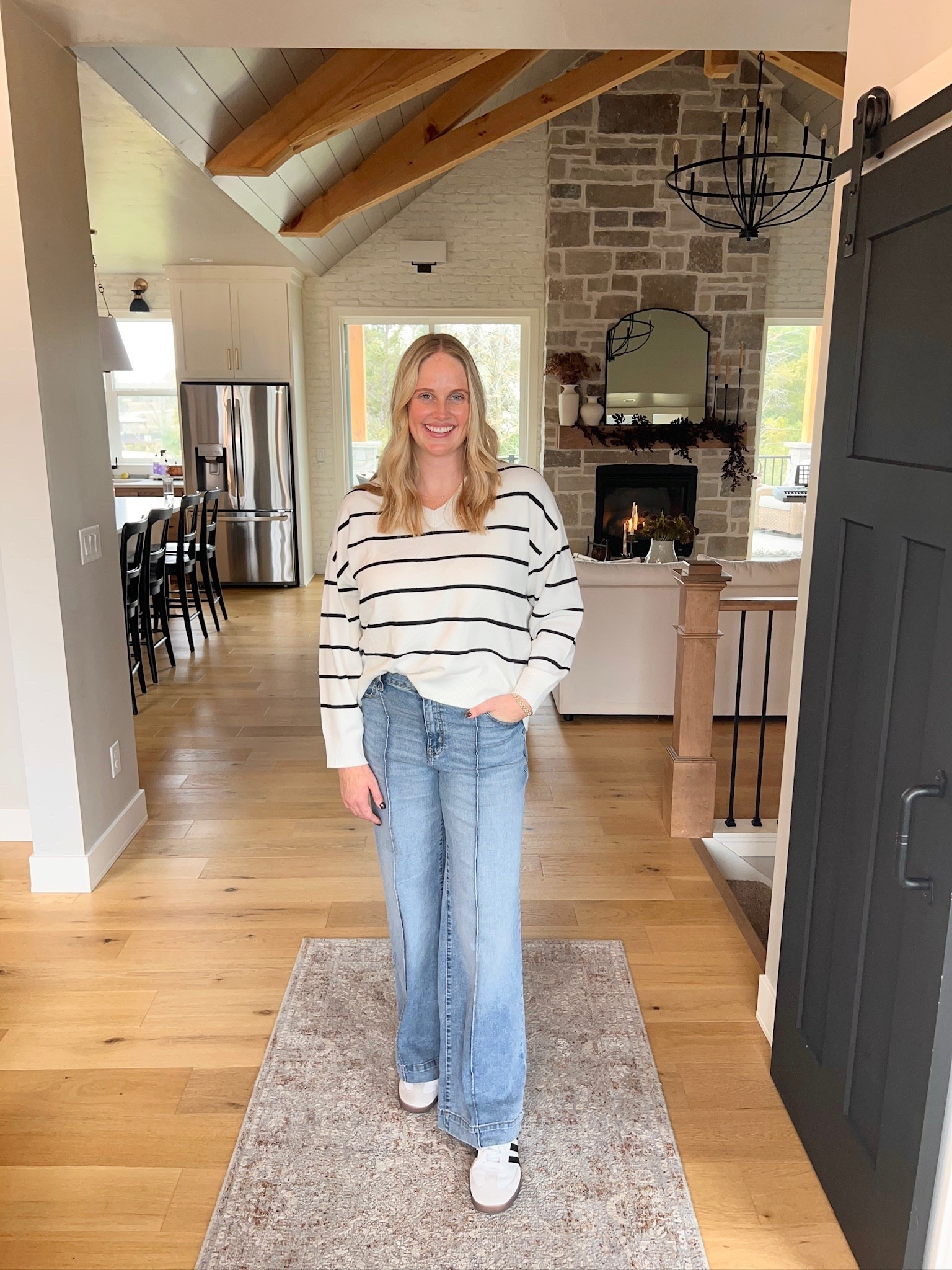 Such a simple yet adorable outfit for fall! 

Style tips - Outfit inspo - Trendy fashion - Mom looks 

#LTKStyleTip #LTKSeasonal #LTKTall