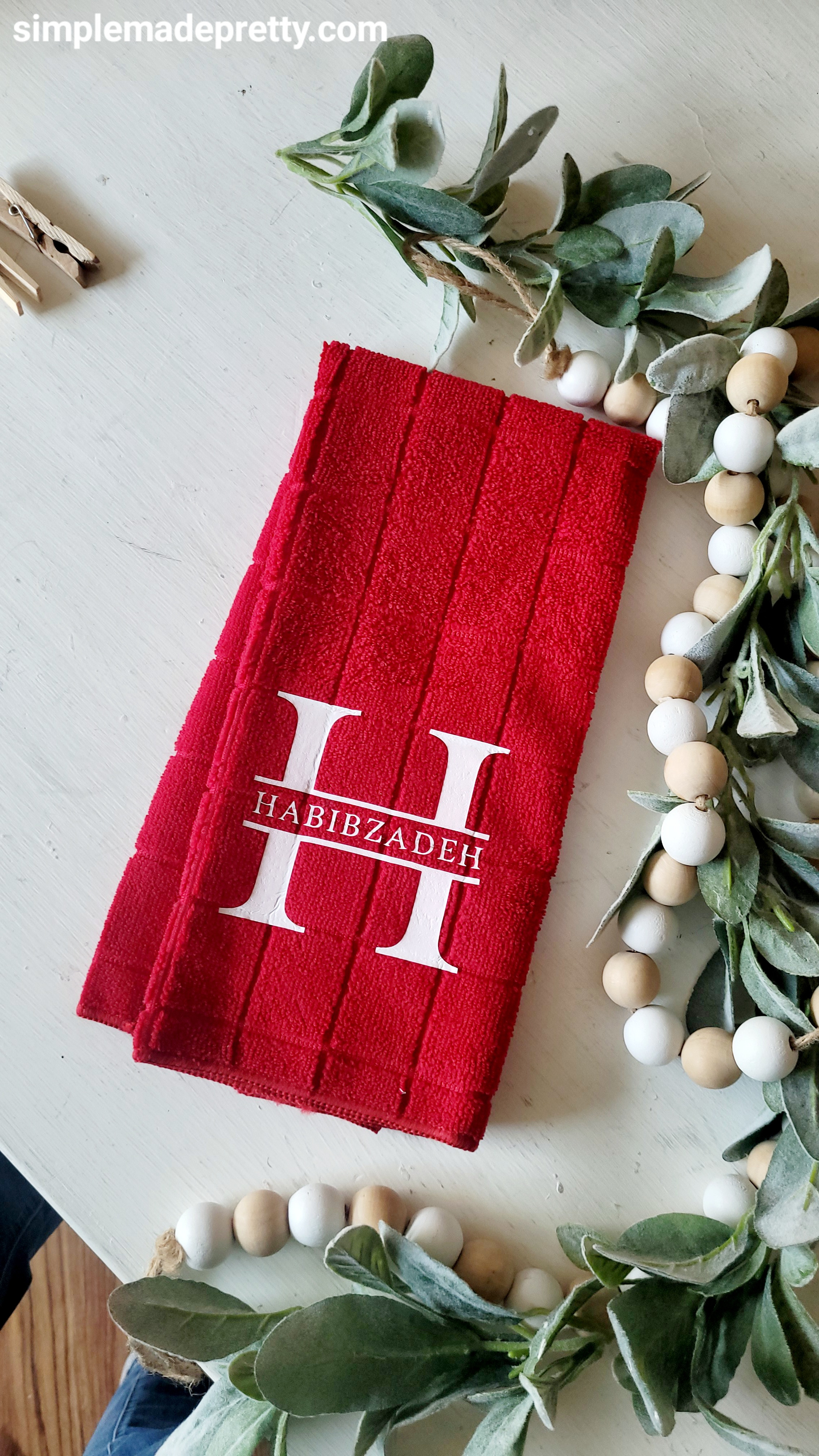 🎁✨ My favorite Dollar Tree Cricut gift combo — a monogrammed oven mitt + kitchen towel set! Perfect for host gifts, teachers, or neighbors. Add some cookie mix or a spatula and it’s ready to gift 🍪 

 #CricutChristmas #DollarTreeGiftIdea #DIYChristmasGifts #LTKholiday #SimpleMadePretty #BudgetFriendlyDIY #CricutCrafts #LTKGiftGuide #LTKHoliday #LTKSeasonal