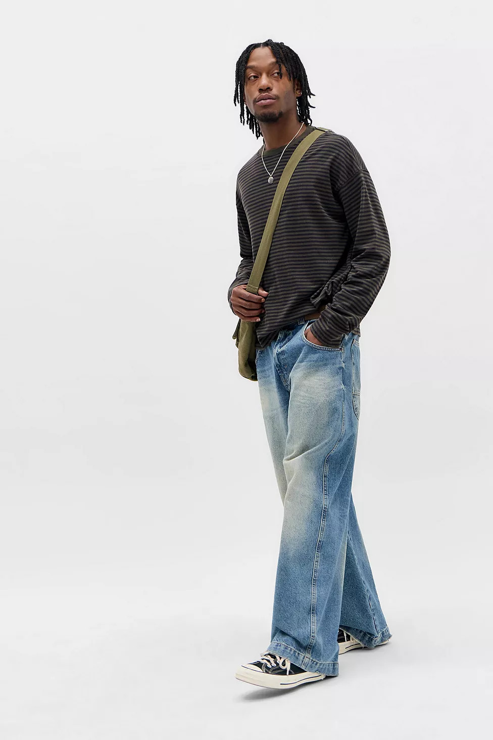 BDG Khaki & Schwarz Gestreiftes Langarm-T-Shirt | Urban Outfitters (EU)