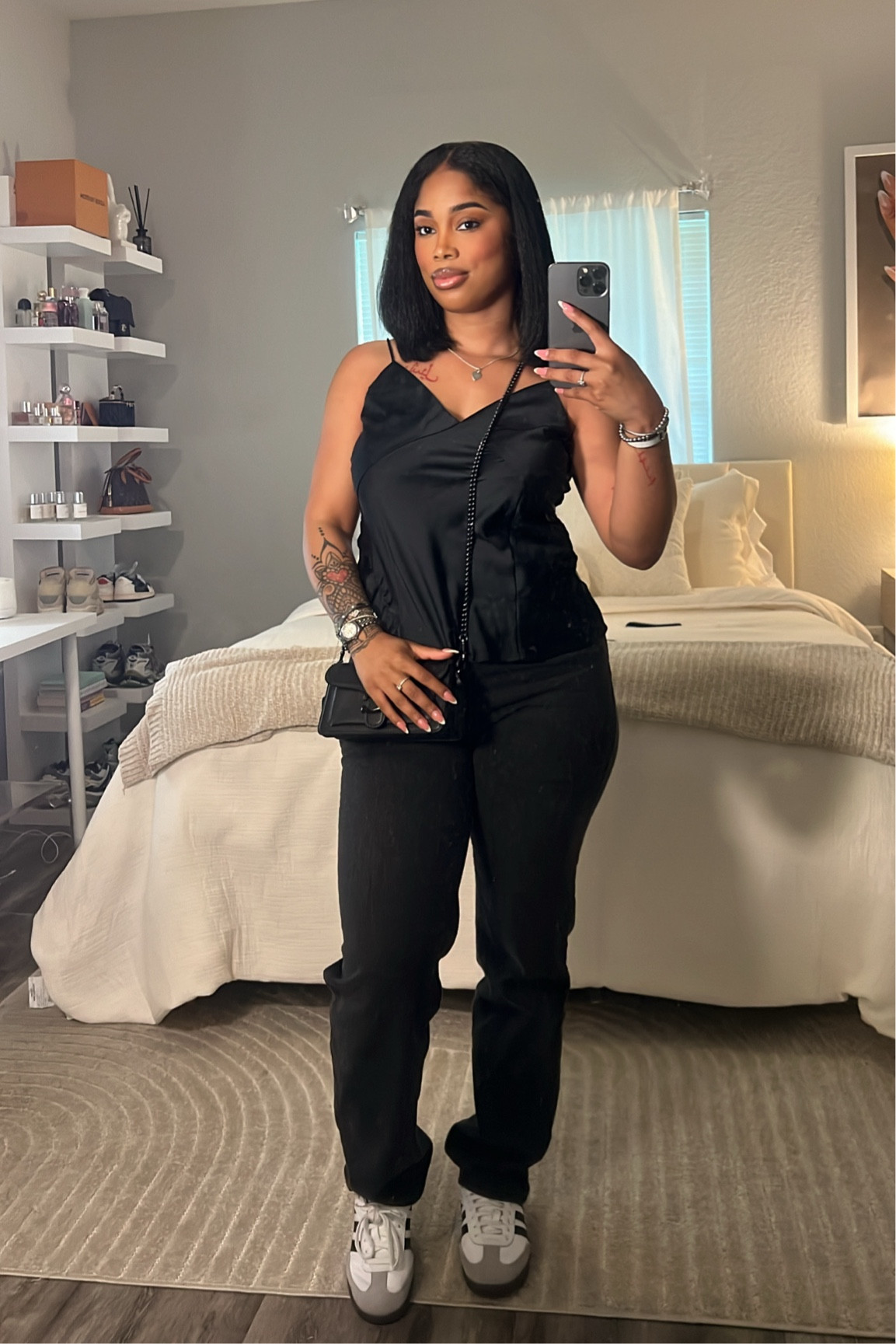 who doesn’t love an all black outfit!!!

#LTKMidsize #LTKStyleTip #LTKBeauty