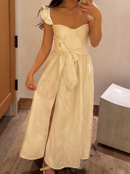 Anthropologie Wedding Bridal Event Dress: V. Chapman Vera Satin Ruffled-Sleeve Bustier Midi Dress 🕊️🤍

#LTKwedding #LTKstyletip #LTKSeasonal