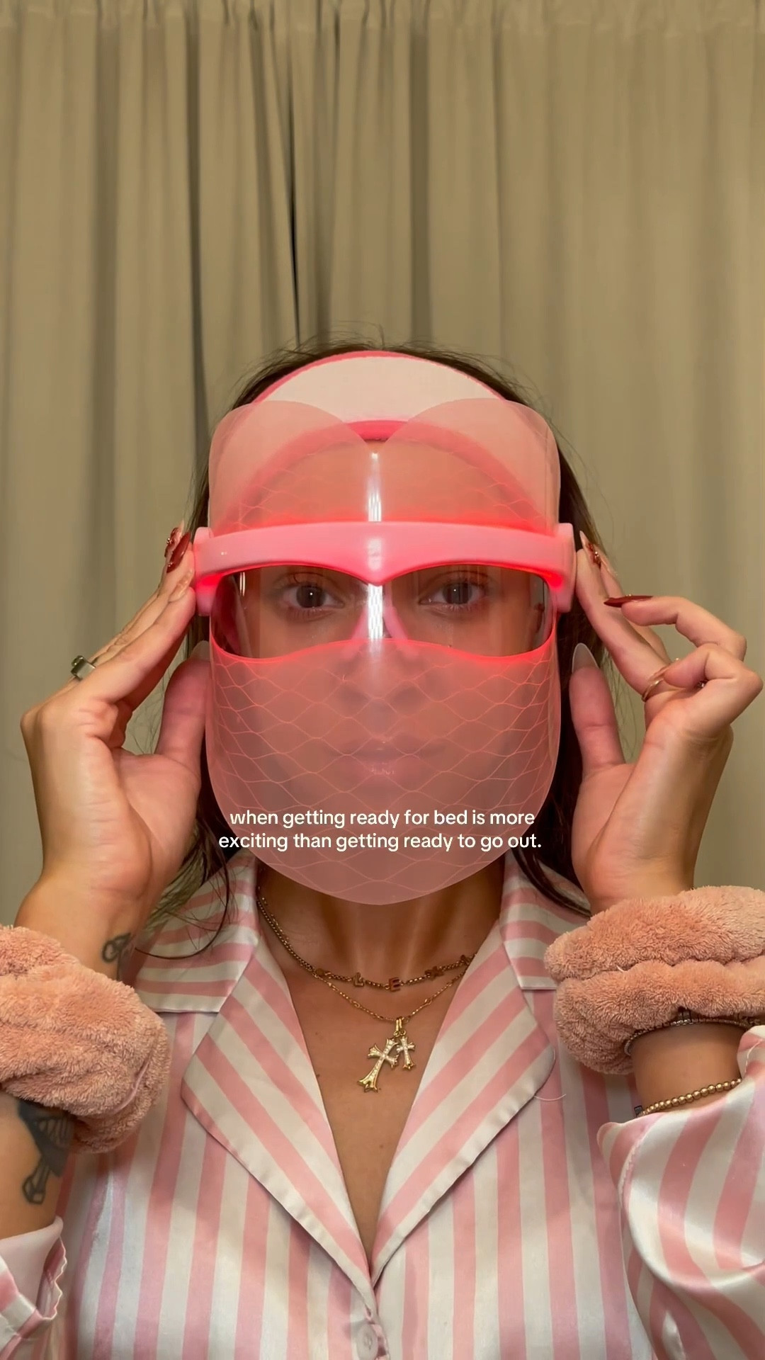 getting unready > getting ready 🫧🧖🏽‍♀️🎀 is this what a fully developed frontal lobe feels like? 🥲 (all products on my LTK & stories!)

|| night time skincare routine, PM skincare, glass skin skincare, evening skincare routine 

#LTKBeauty