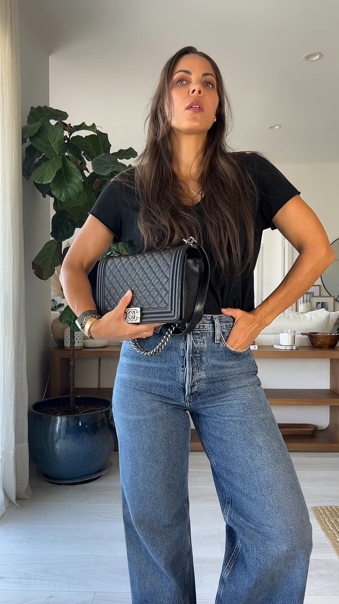 Casual everyday outfit for fall 

Jeans, high waisted jeans, wide leg jeans, Chanel bag, designer purse, ballet flats, video  

#LTKItBag #LTKStyleTip #LTKShoeCrush