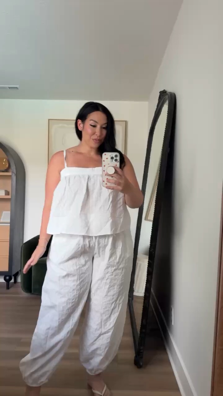 @Aerie matching set with balloon pant, perfect for summer. Size L in top and XL in bottom!

summer outfit inspo, easy outfit, mom outfit, comfy outfit, midsize style, midsize fashion

#LTKootd #LTKMidsize