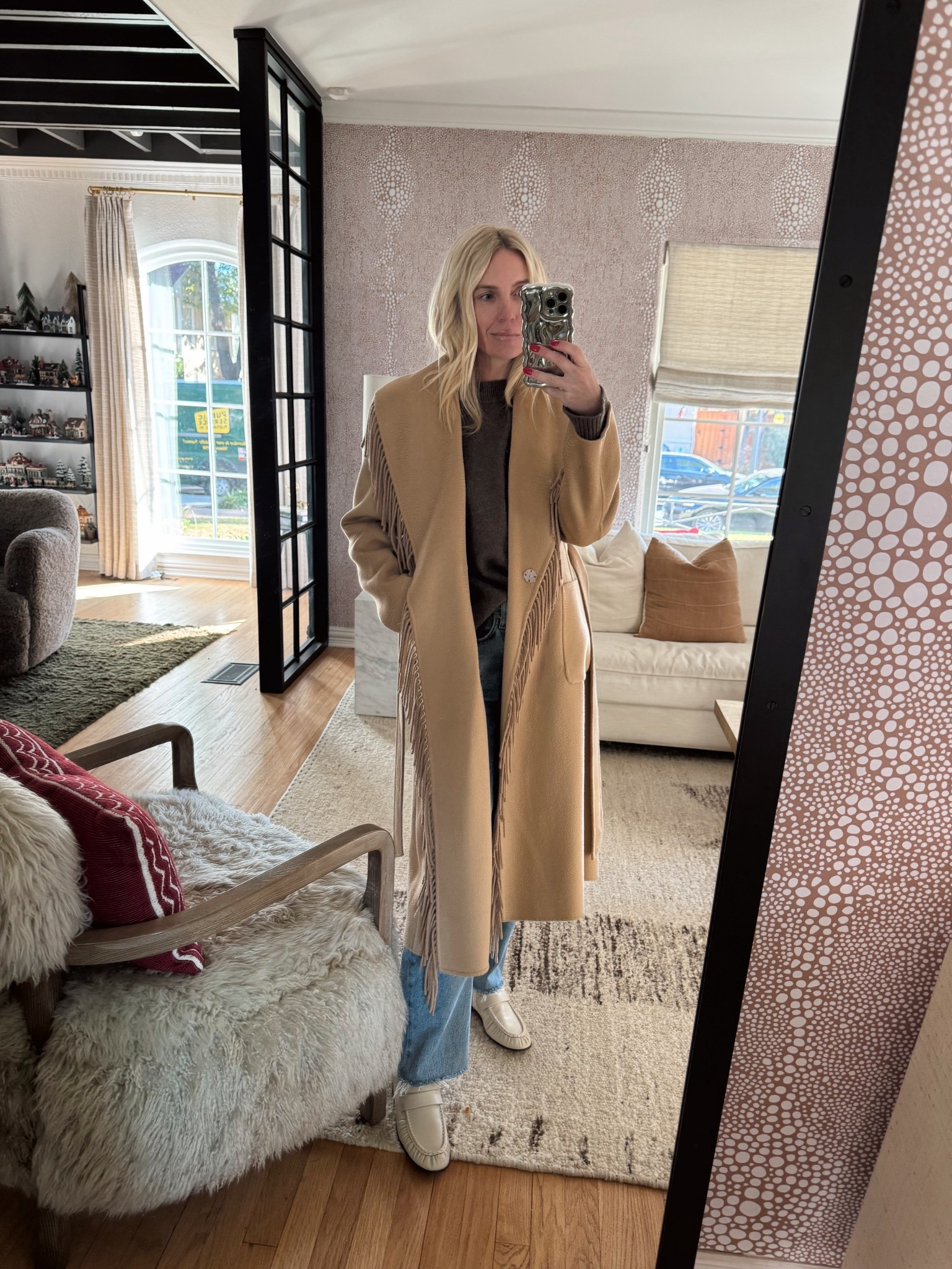 My coat is old from Silk Maison so I linked different fringe options here!

#LTKHoliday #LTKootd