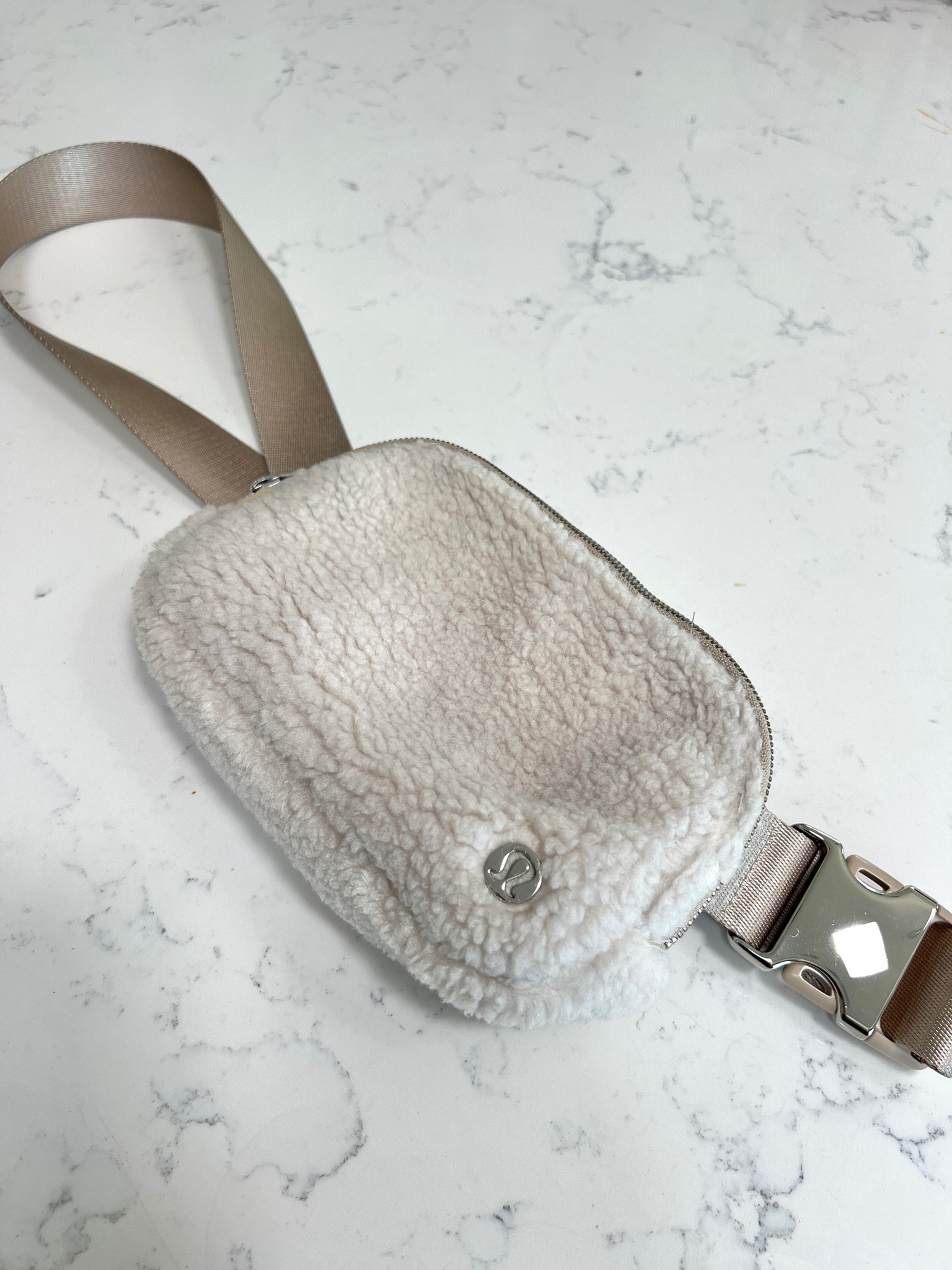 Lululemon sherpa bag crossbody Fanny pack 

#LTKstyletip #LTKSeasonal #LTKitbag