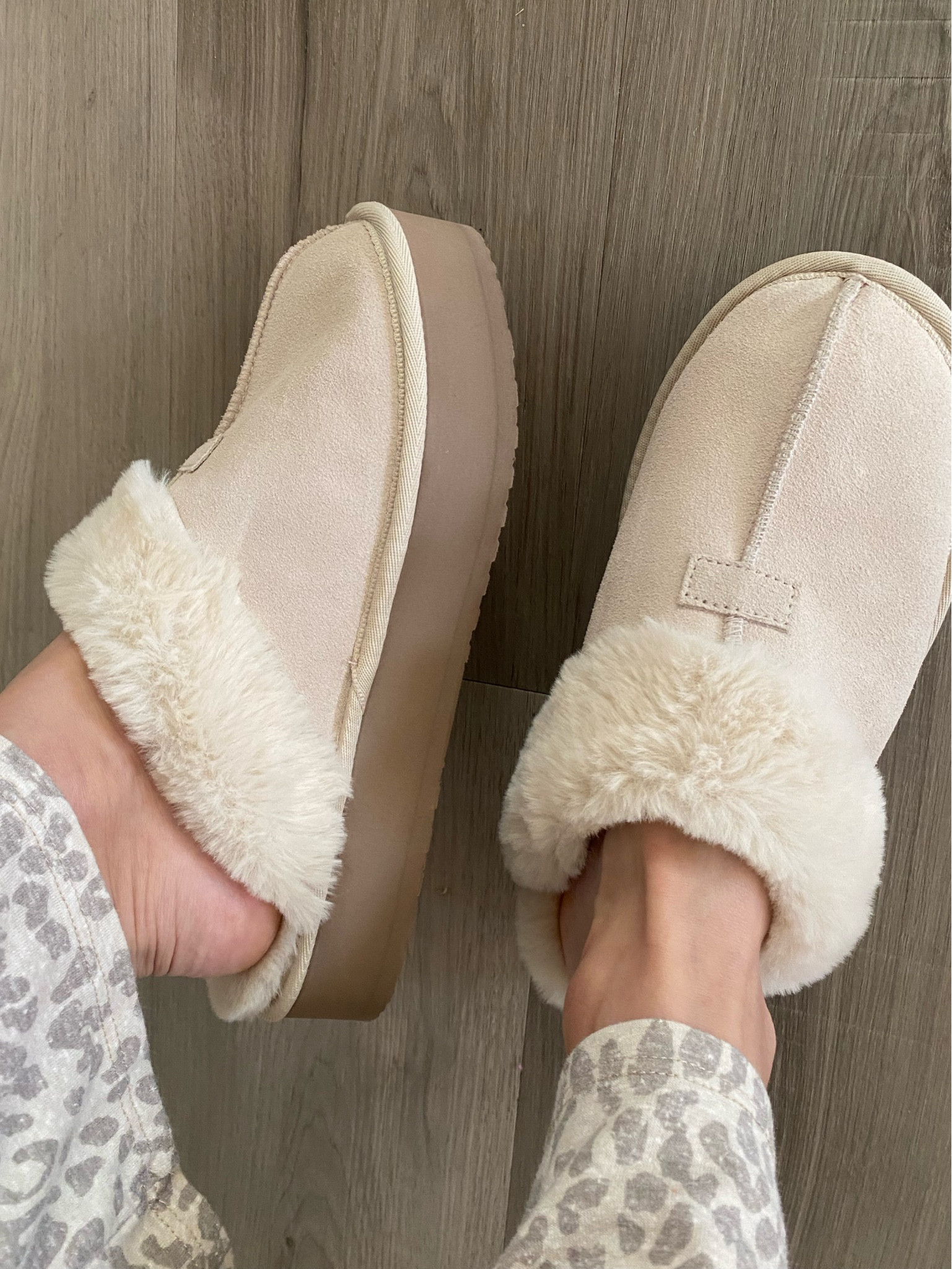 My actual new obsession! Platform house shoes from Walmart 

#LTKShoeCrush