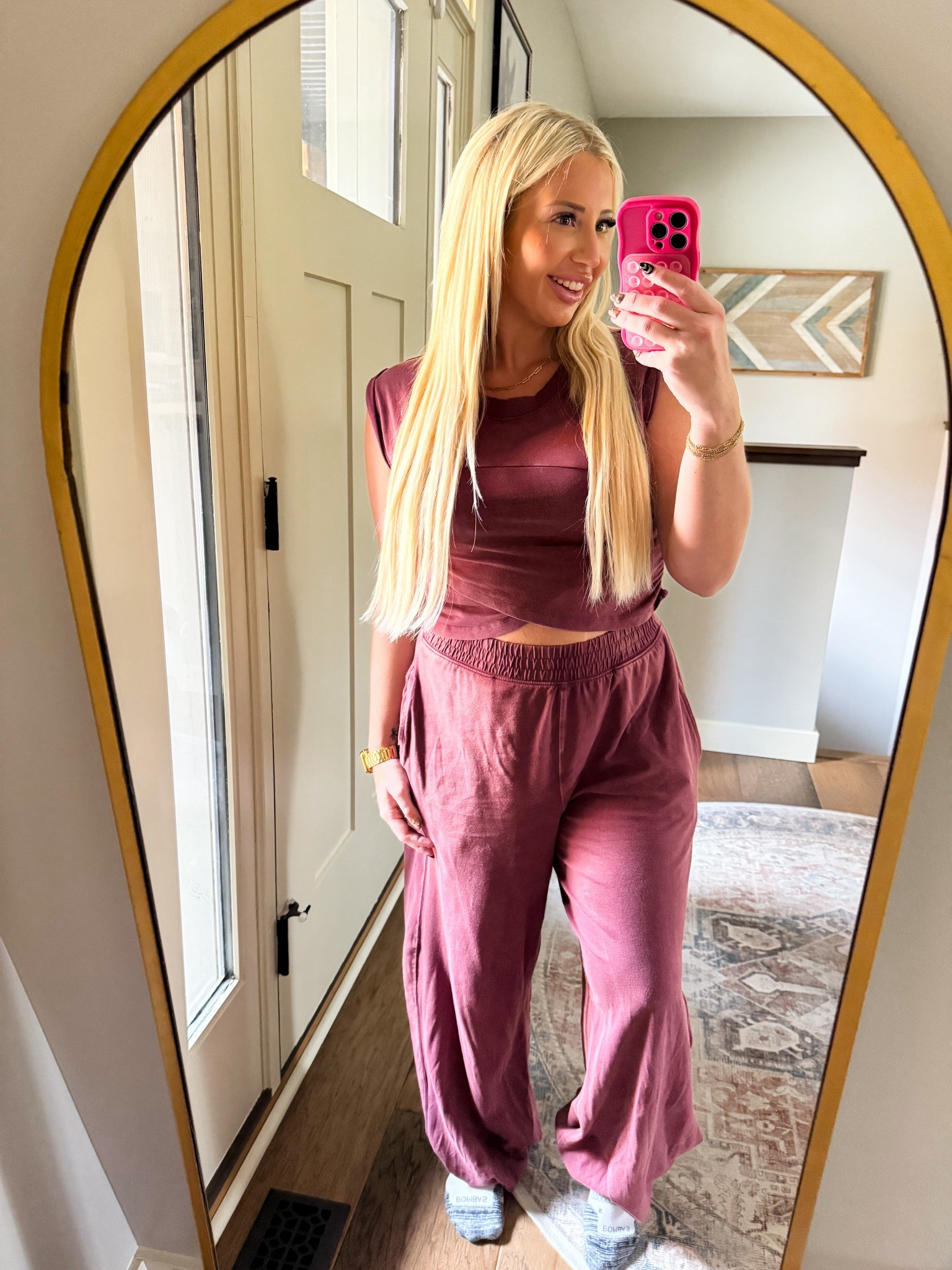 OOTD! #ootd #freepeople #set #FreePeople #comfy #travelfit #FPMovement #bohofit

#LTKFindsUnder100