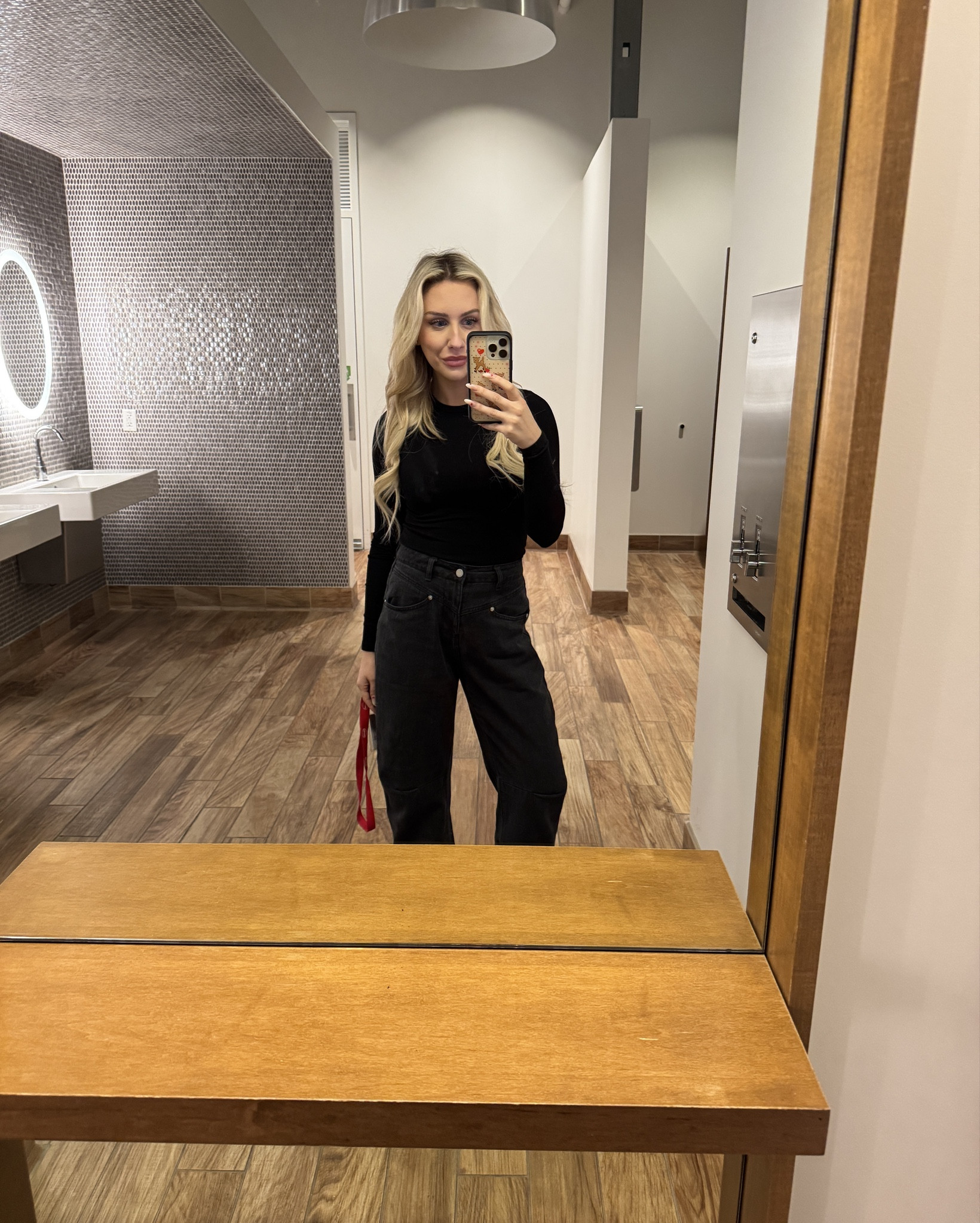 Office fit 🖤
Jeans: size 24
Top: size xs

#LTKU #LTKWorkwear #LTKPetite