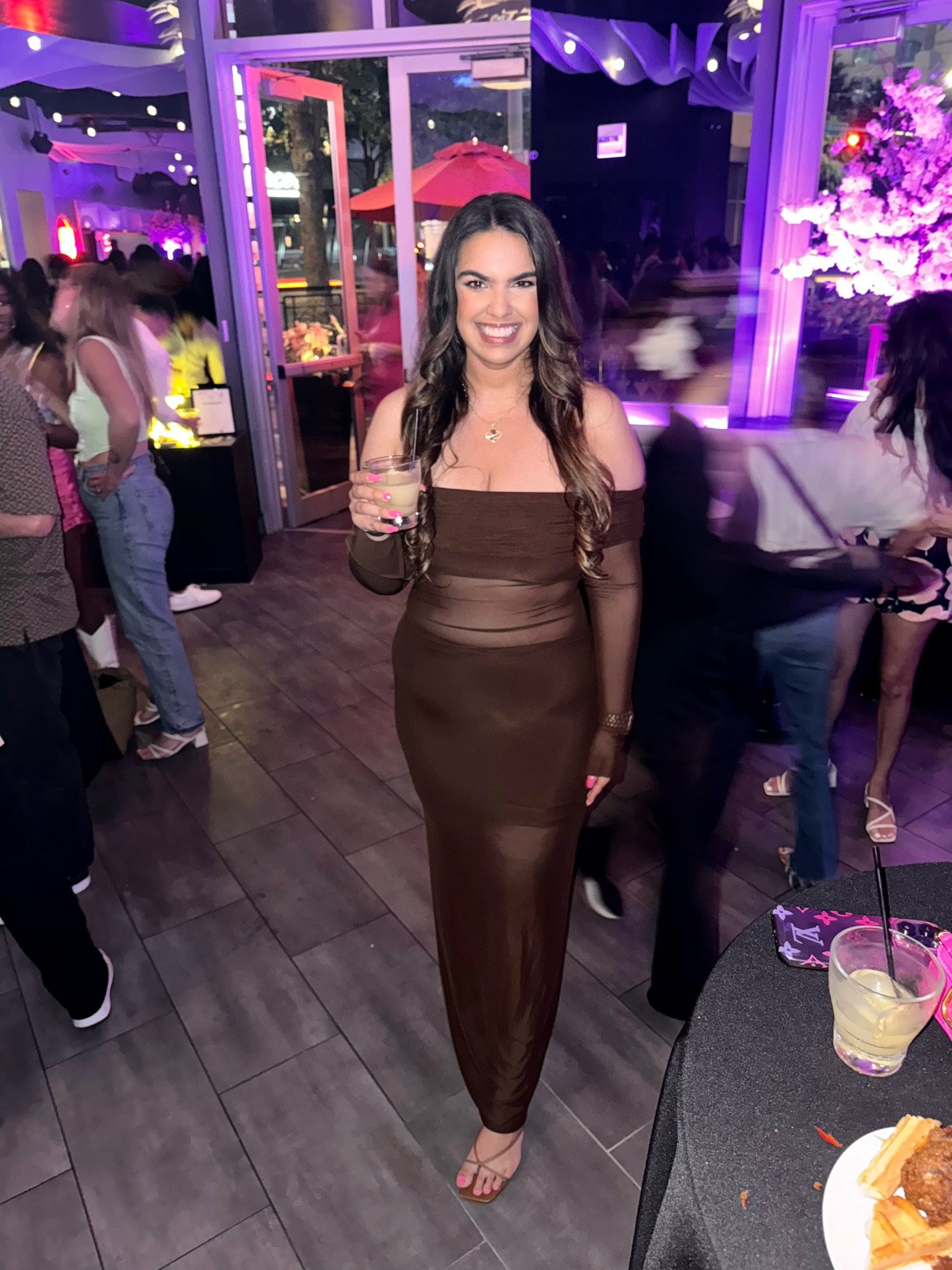 Happy New Years! Hope everybody has an amazing 2025 🥳💫🤍

#LTKStyleTip #LTKParties #LTKHoliday